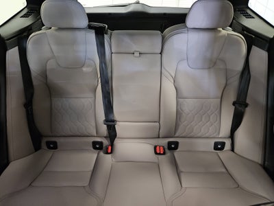 2026 Volvo XC60 Plug-In Hybrid Plus