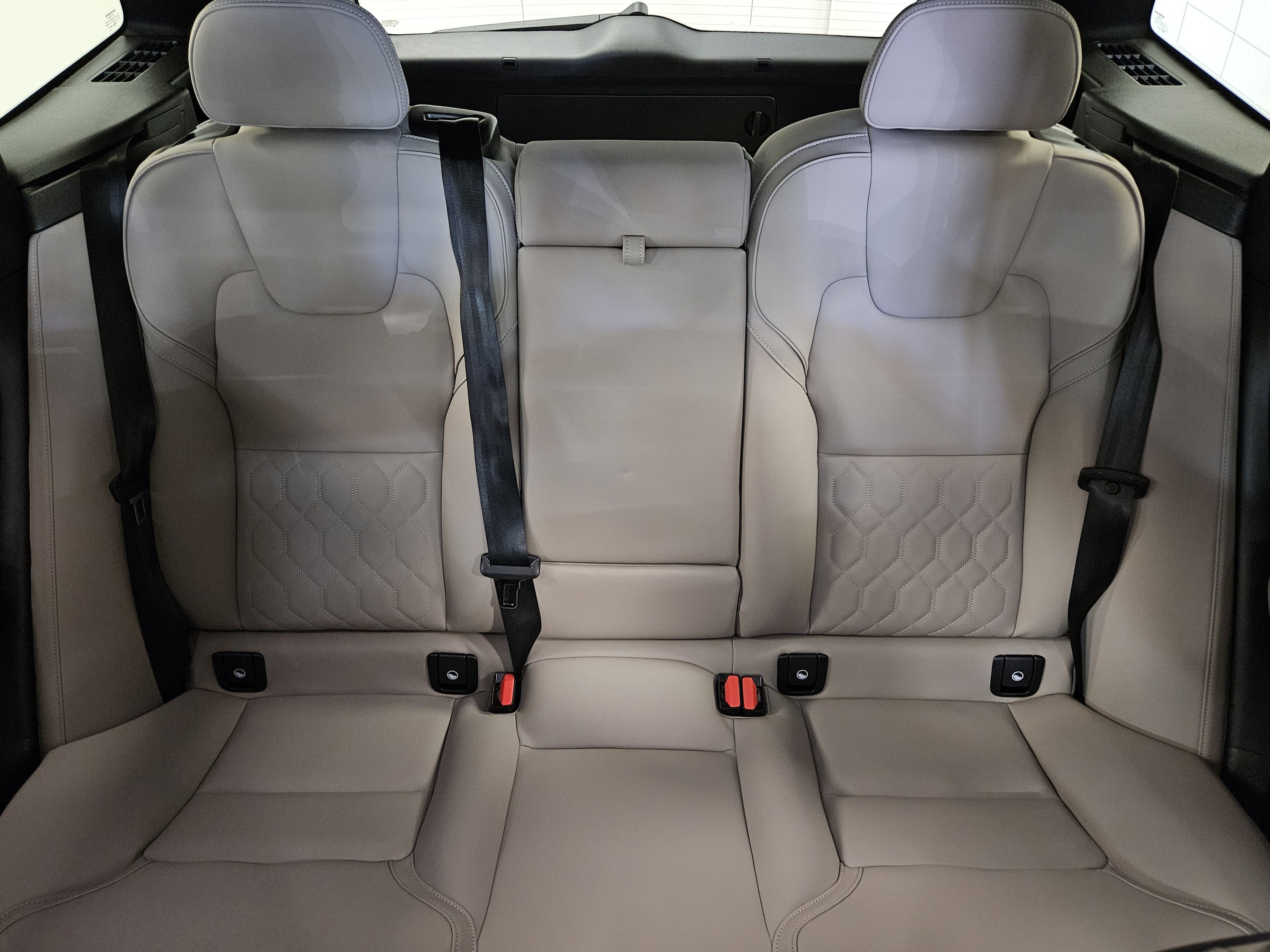 2026 Volvo XC60 Plug-In Hybrid Plus