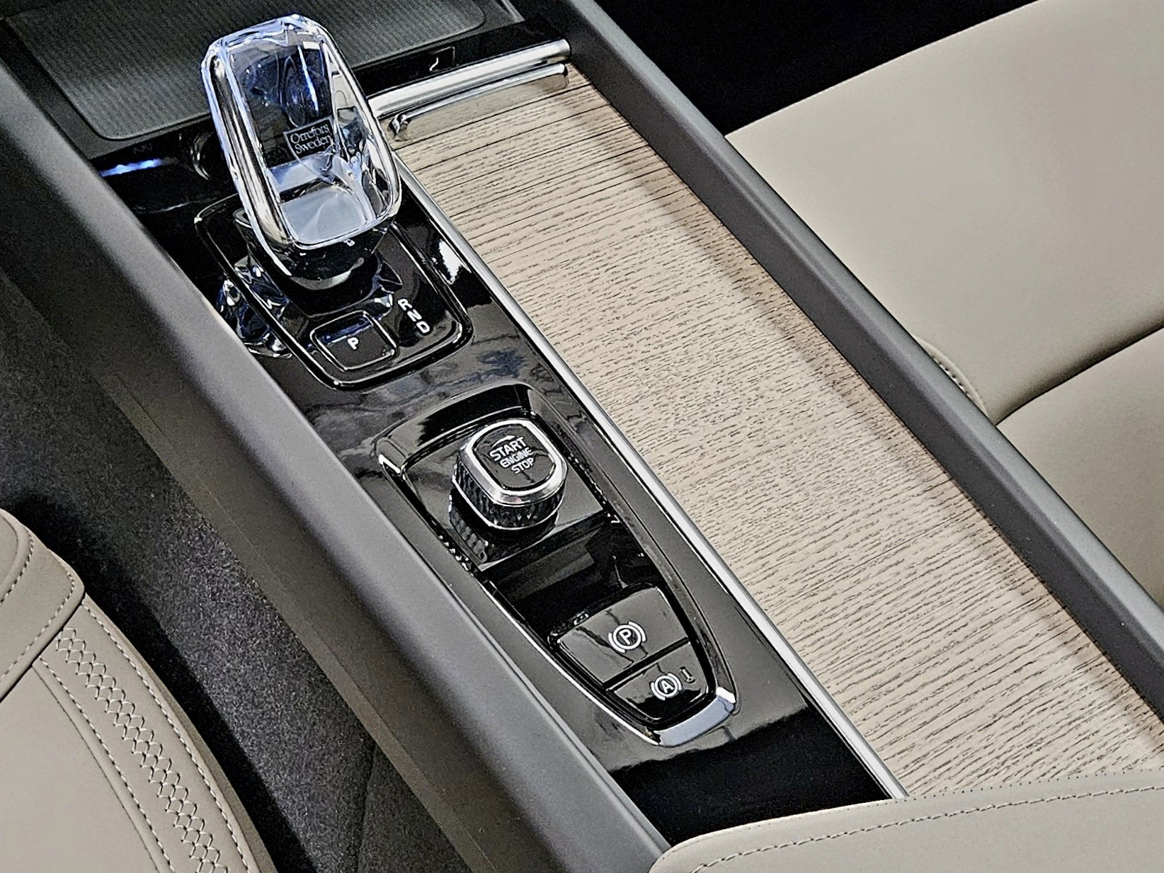 2026 Volvo XC60 Plug-In Hybrid Plus