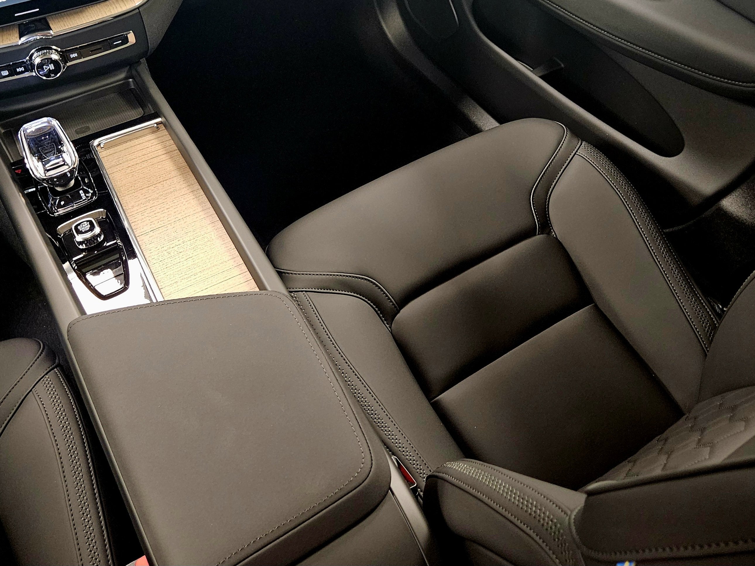 2026 Volvo XC60 Plug-In Hybrid Plus