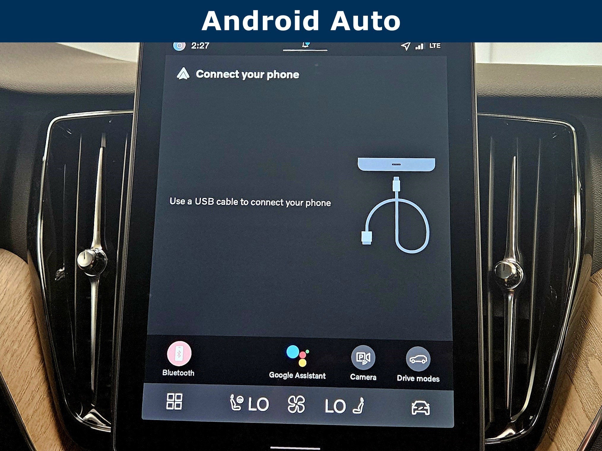 2026 Volvo XC60 Plug-In Hybrid Plus