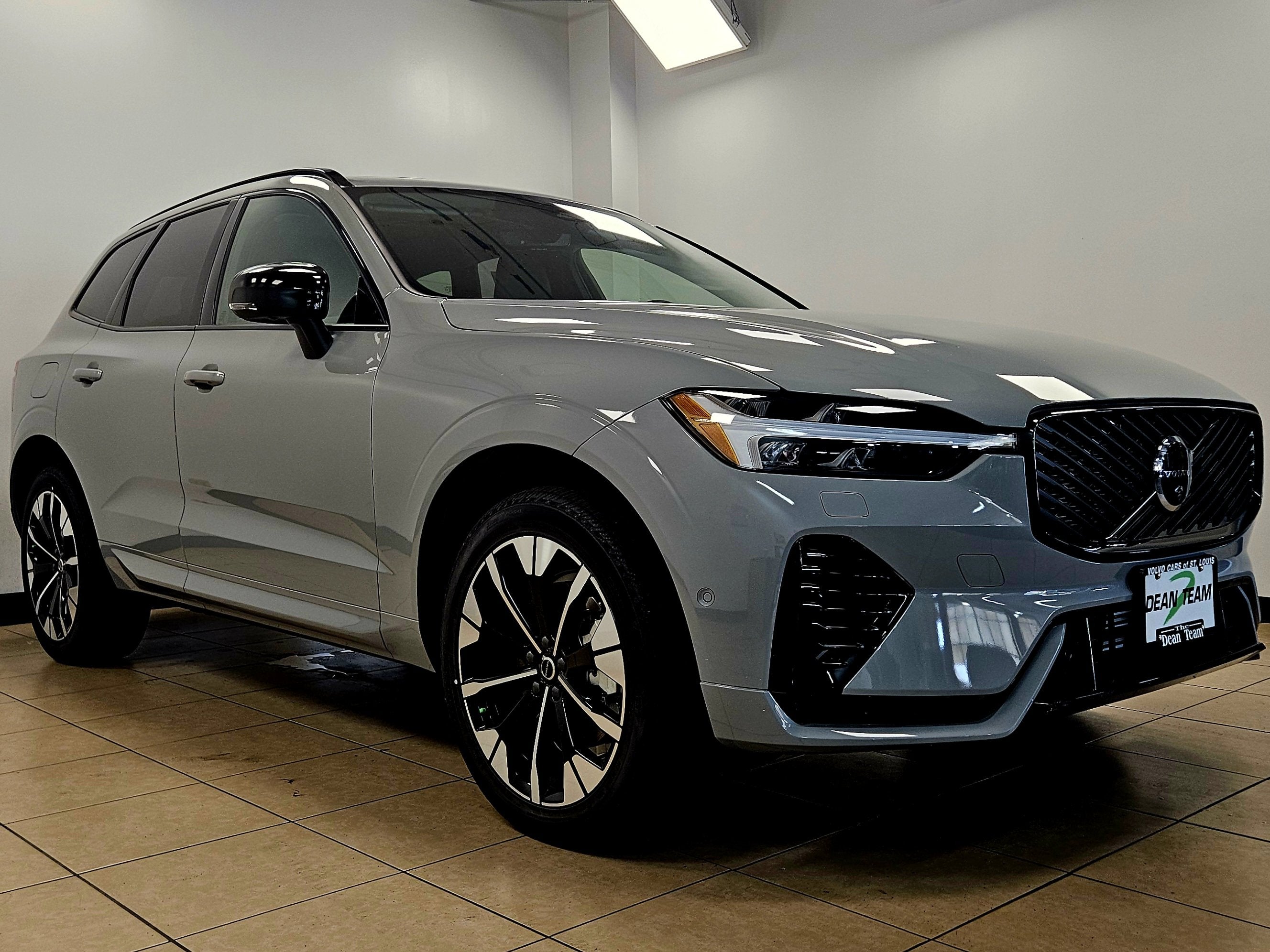 2026 Volvo XC60 Plug-In Hybrid Plus