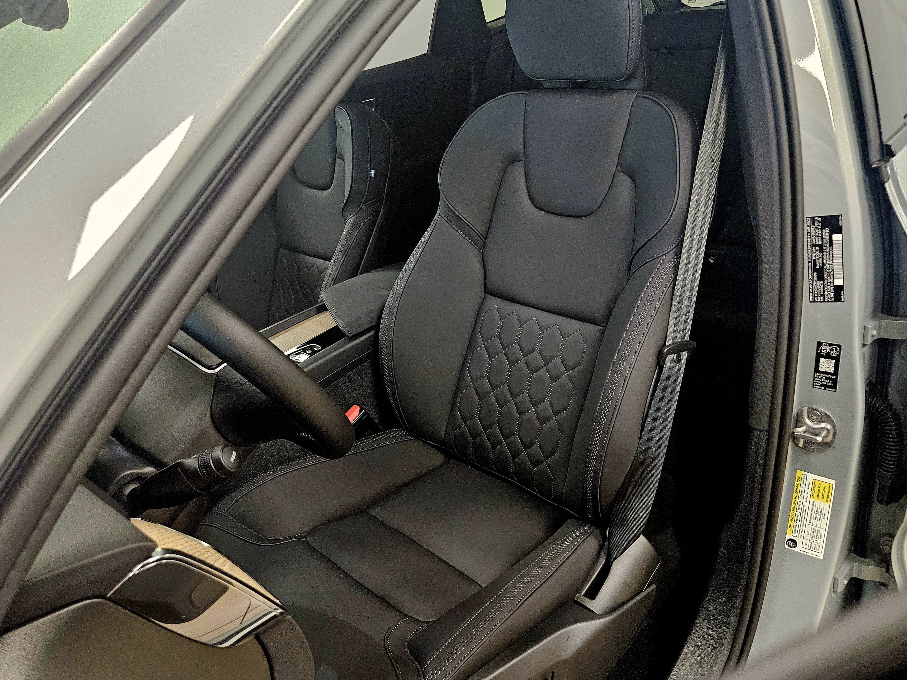 2026 Volvo XC60 Plug-In Hybrid Plus