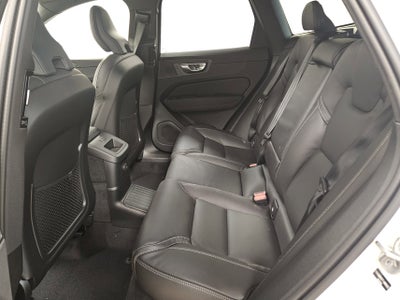 2026 Volvo XC60 Plug-In Hybrid Ultra Black Edition