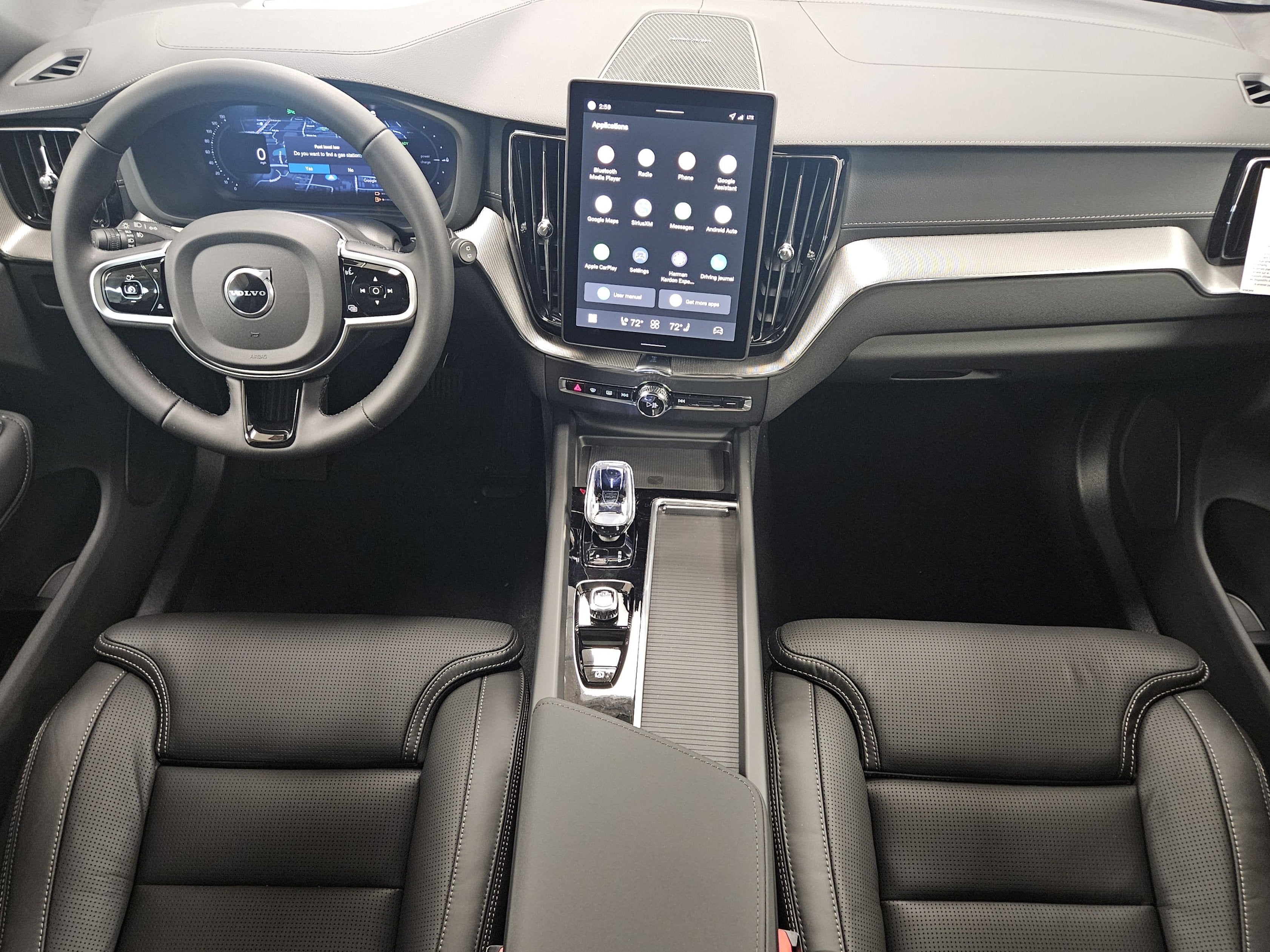 2026 Volvo XC60 Plug-In Hybrid Ultra Black Edition