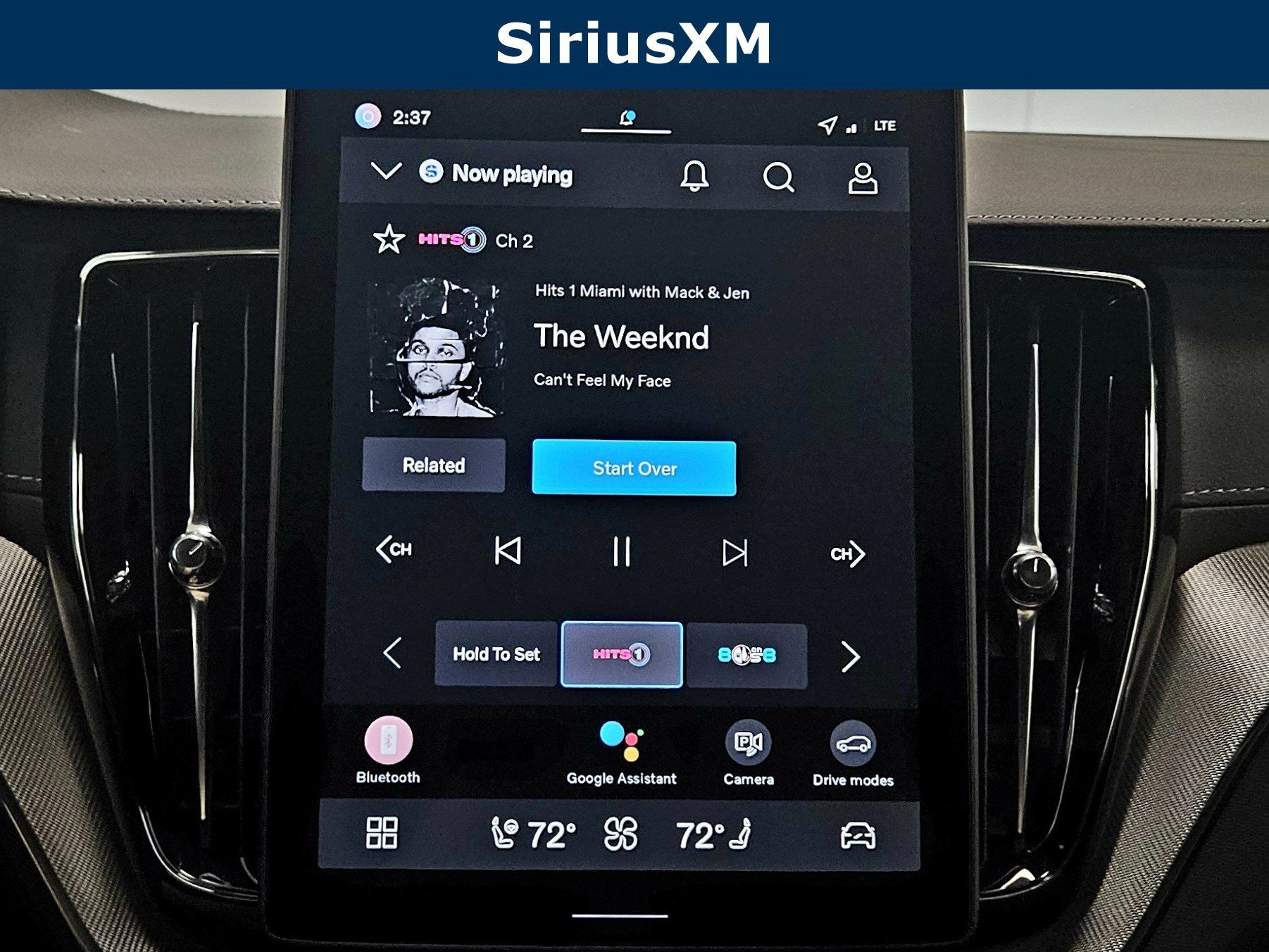 2026 Volvo XC60 Plug-In Hybrid Ultra Black Edition