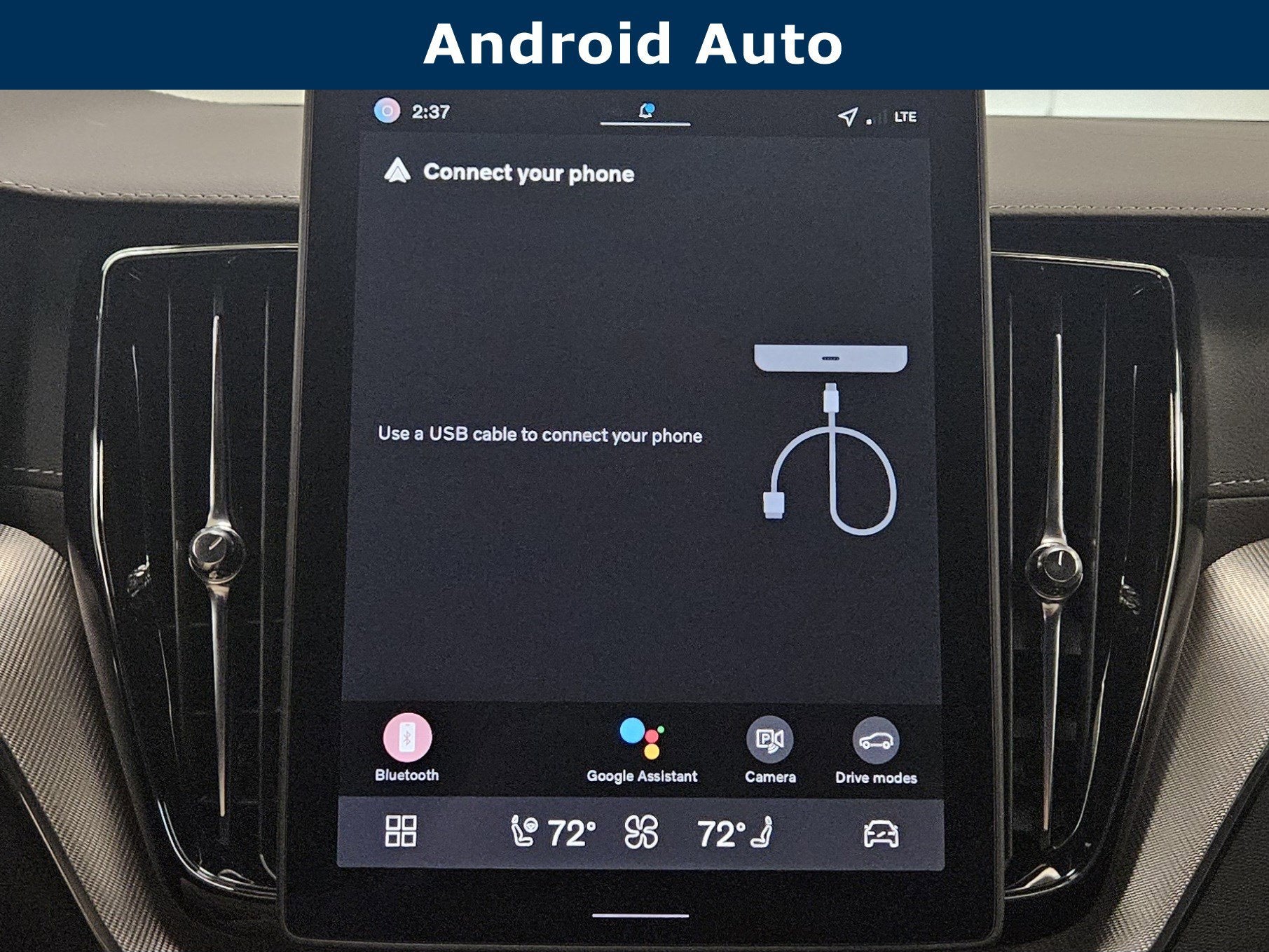 2026 Volvo XC60 Plug-In Hybrid Ultra Black Edition