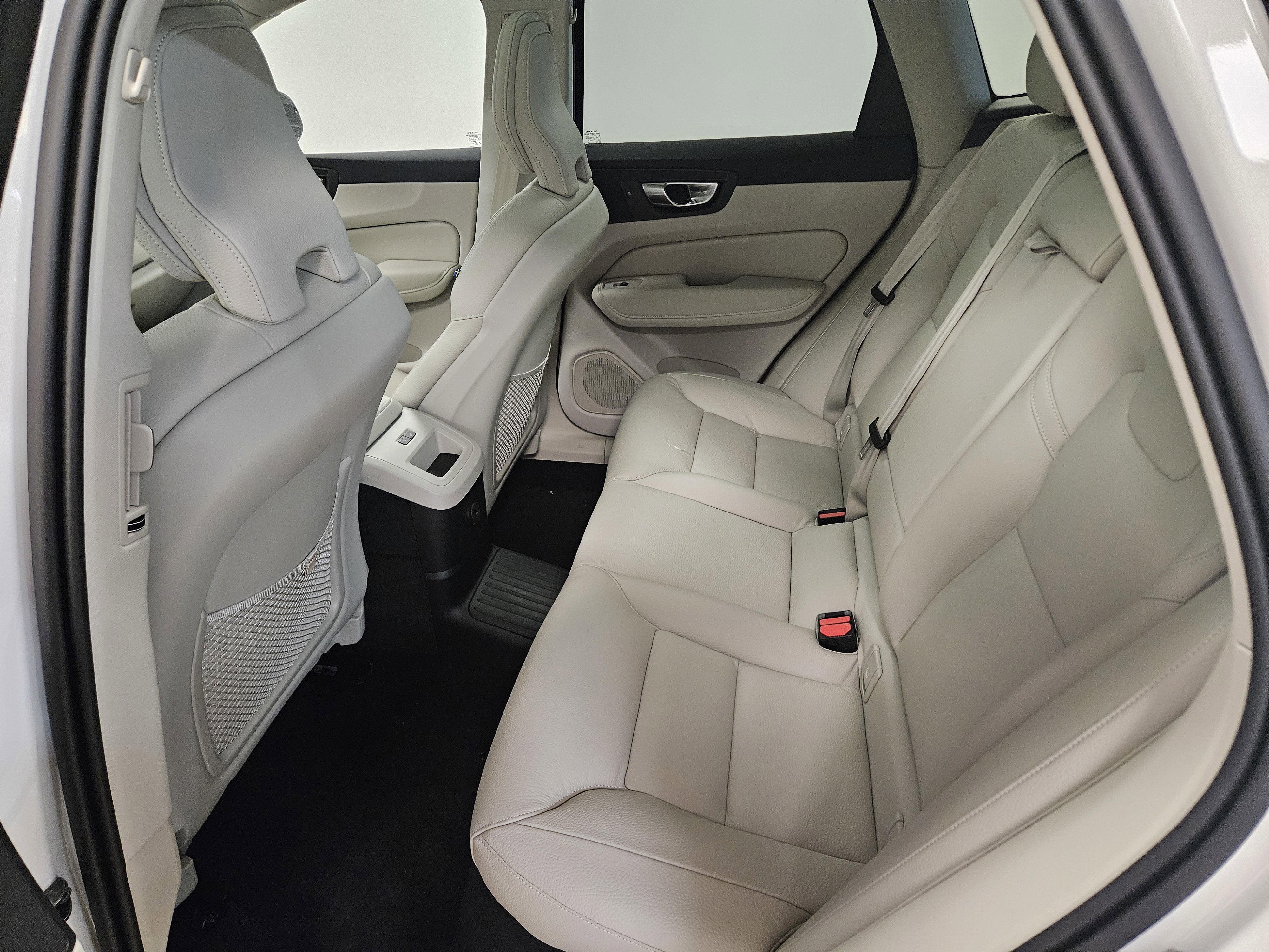 2025 Volvo XC60 Plug-In Hybrid Core