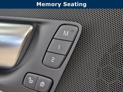 2025 Volvo XC60 Plug-In Hybrid Core