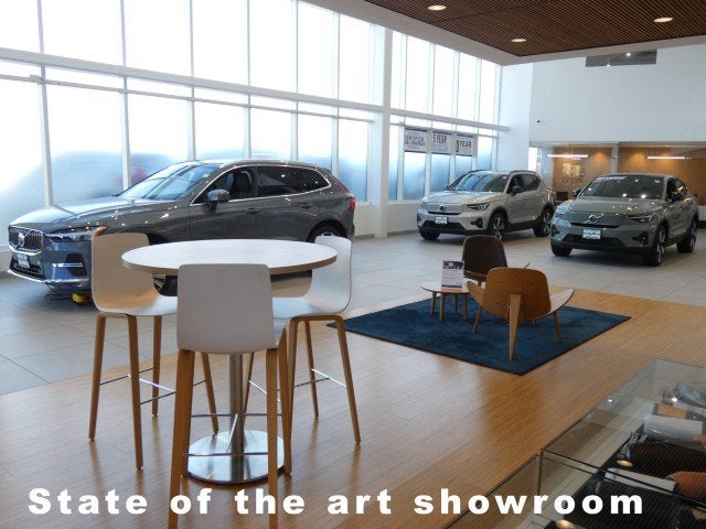 2025 Volvo XC60 Plug-In Hybrid Core