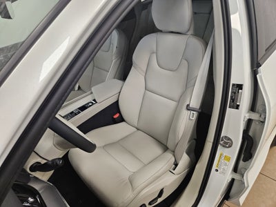 2025 Volvo XC60 Plug-In Hybrid Core