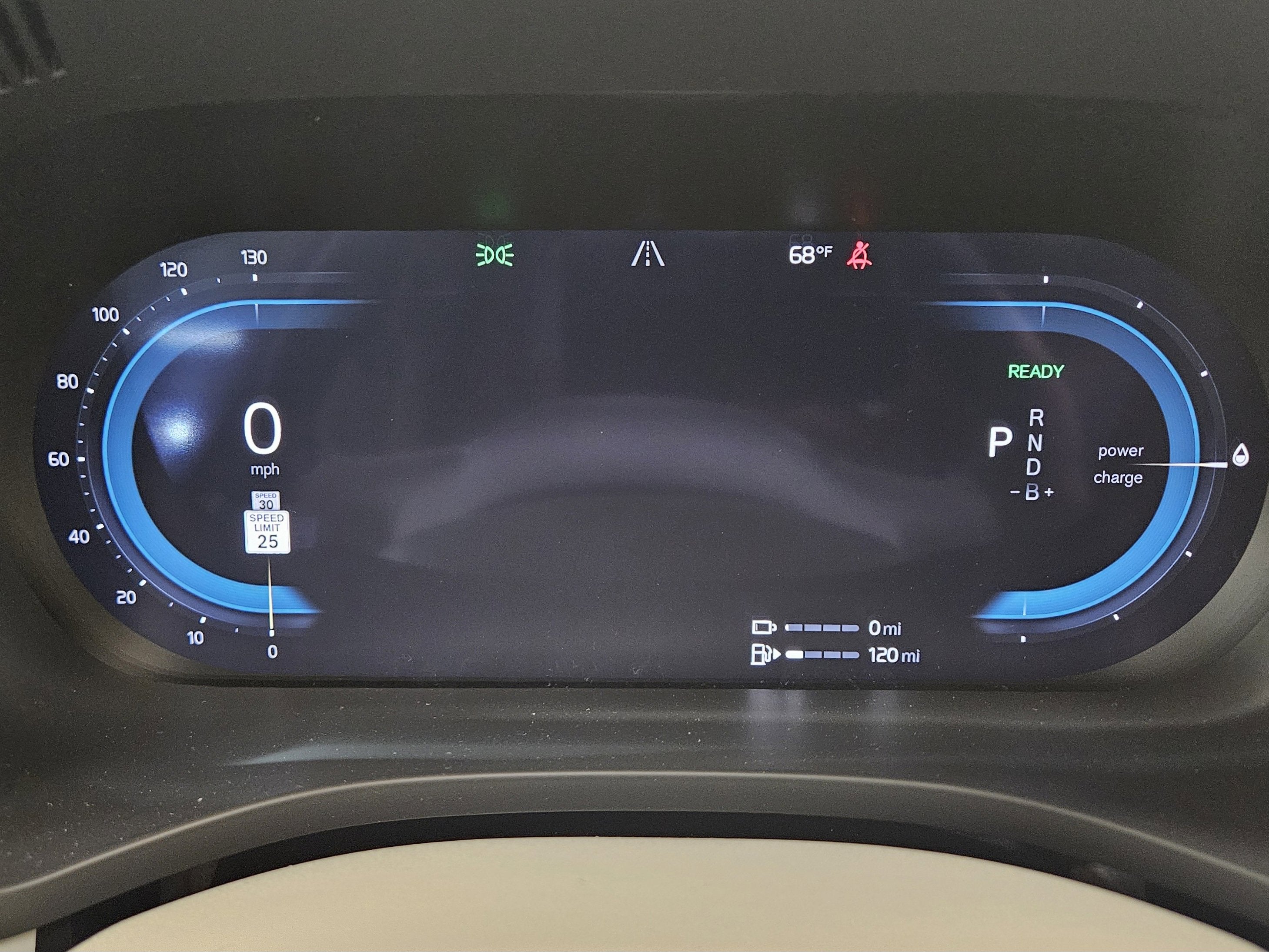 2025 Volvo XC60 Plug-In Hybrid Core