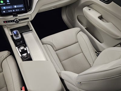 2026 Volvo XC60 Plug-In Hybrid Ultra