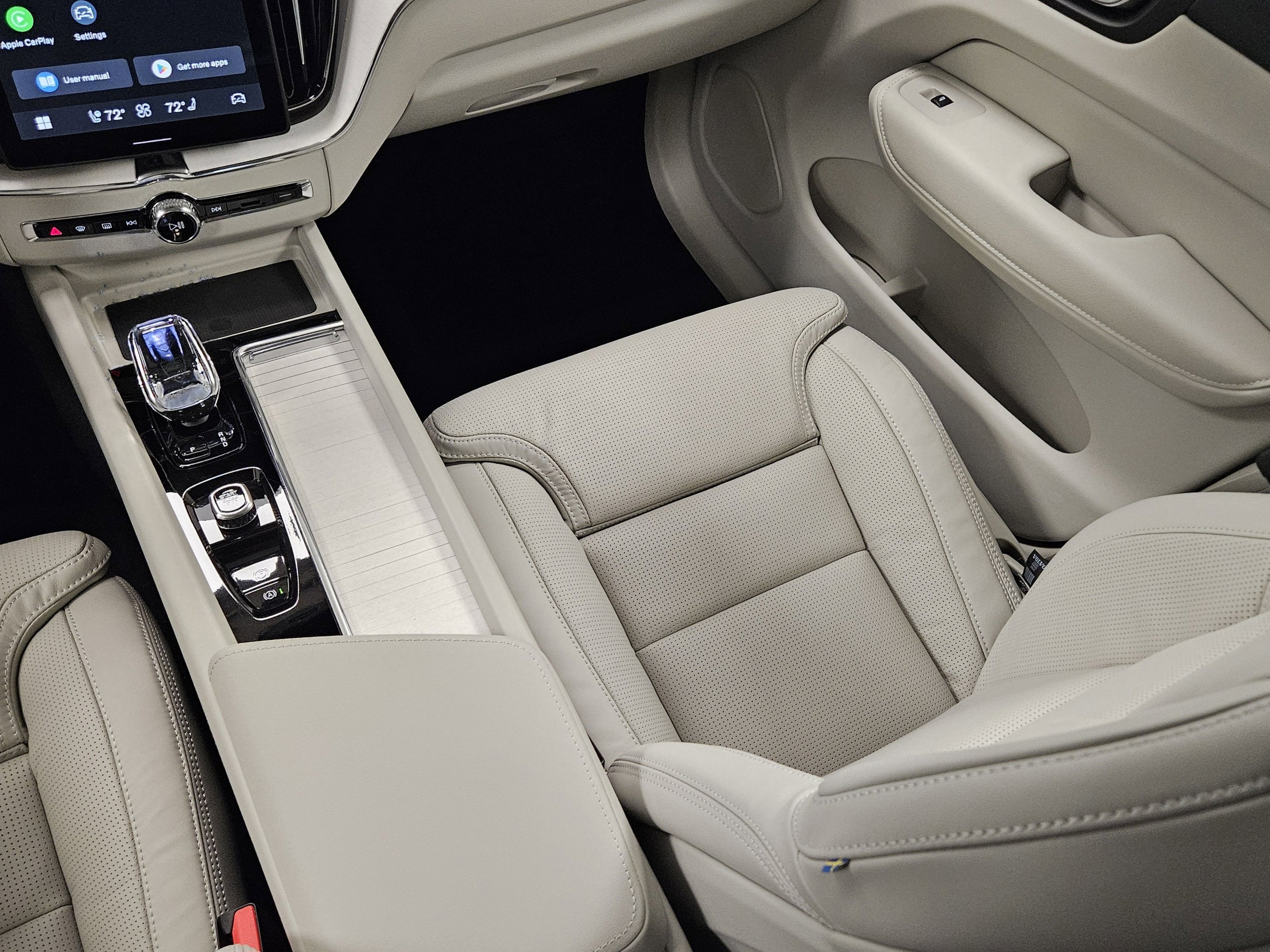 2026 Volvo XC60 Plug-In Hybrid Ultra