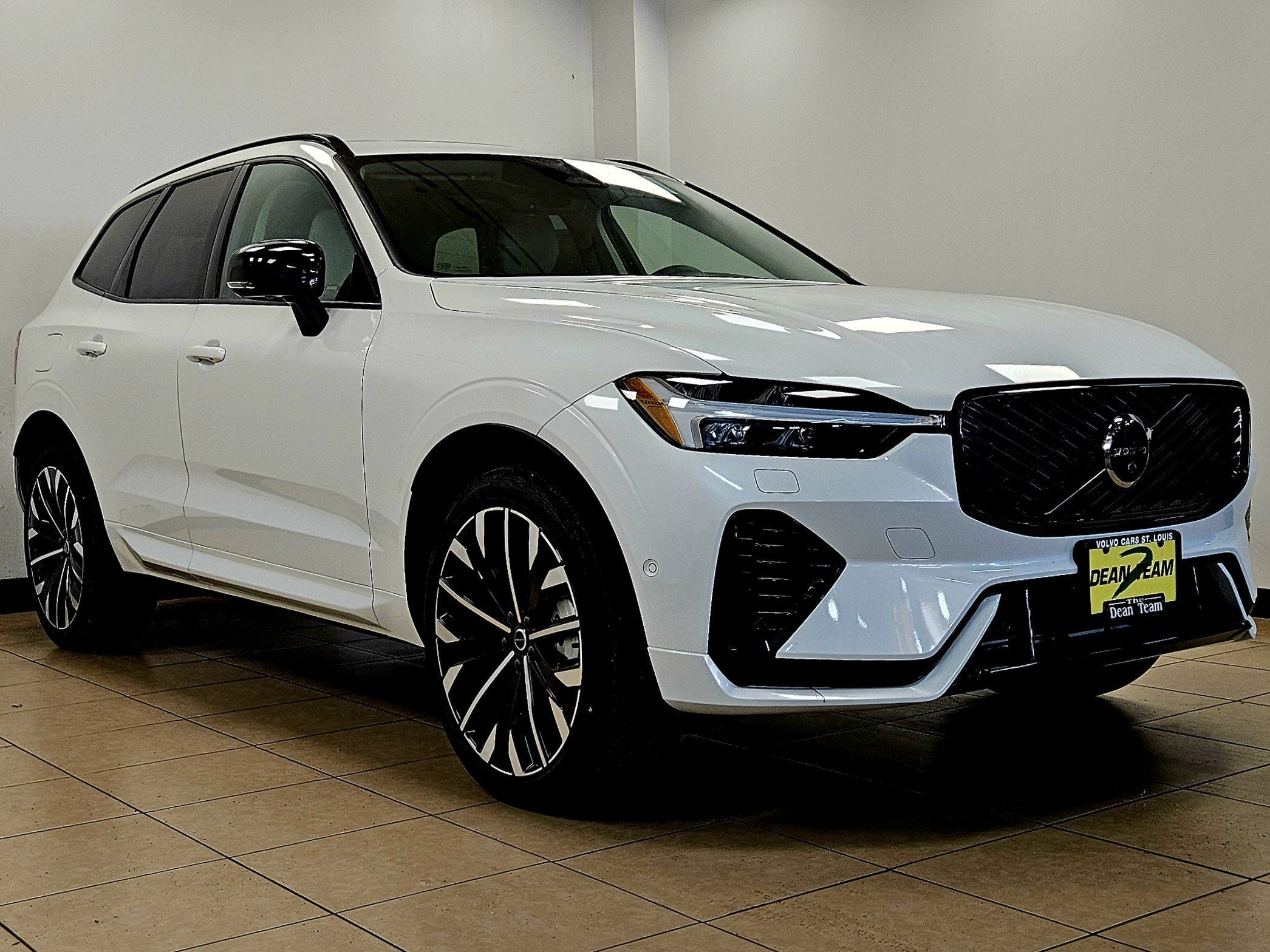 2026 Volvo XC60 Plug-In Hybrid Ultra