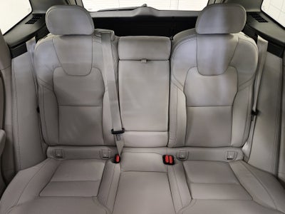 2026 Volvo XC60 Plug-In Hybrid Ultra