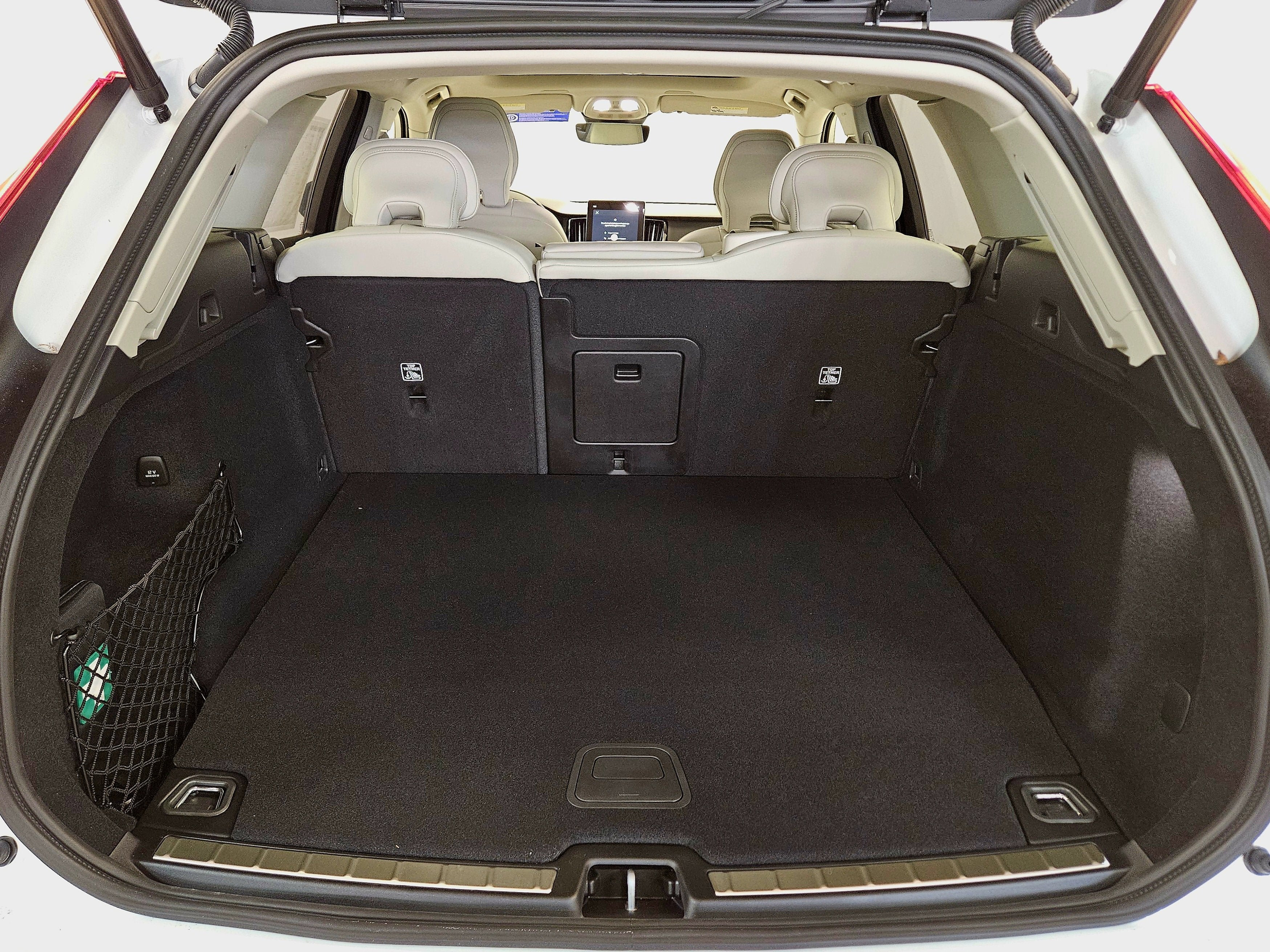 2026 Volvo XC60 Plug-In Hybrid Ultra