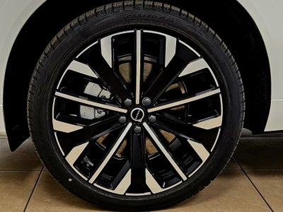 2026 Volvo XC60 Plug-In Hybrid Ultra