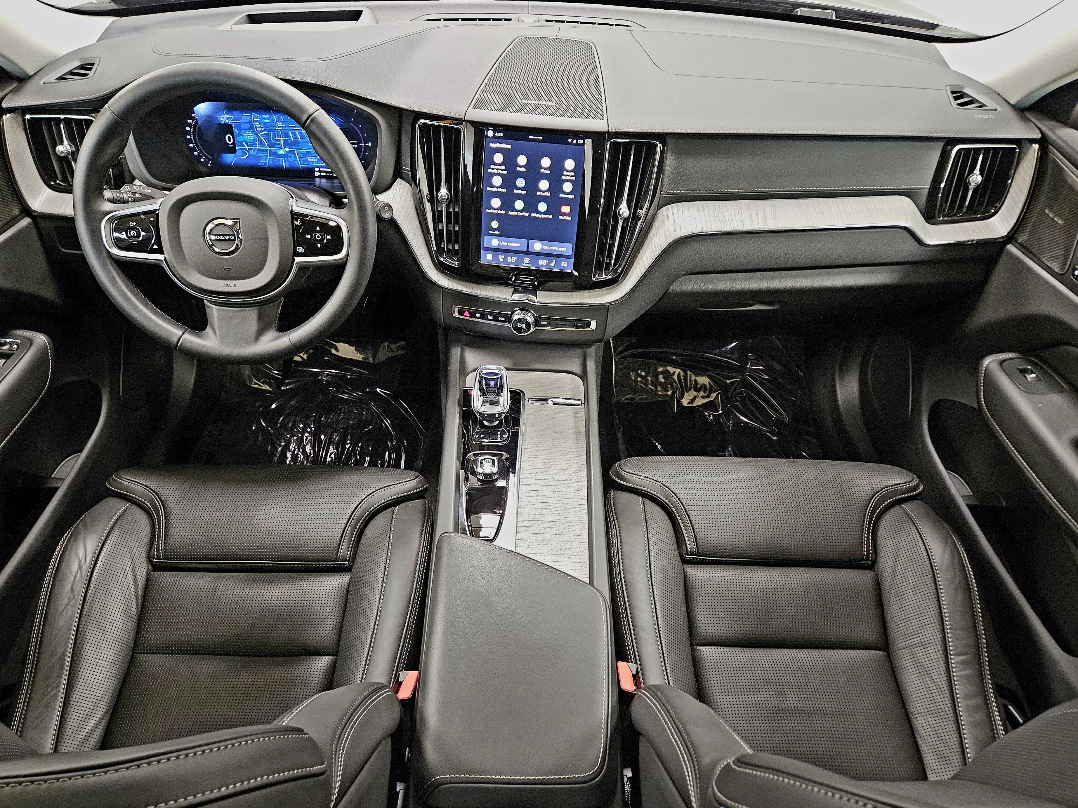 2025 Volvo XC60 Plug-In Hybrid Ultra