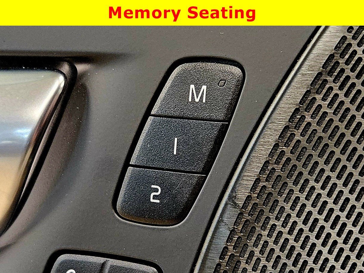 2025 Volvo XC60 Plug-In Hybrid Ultra