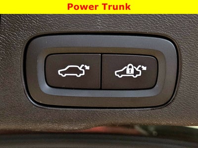 2025 Volvo XC60 Plug-In Hybrid Ultra