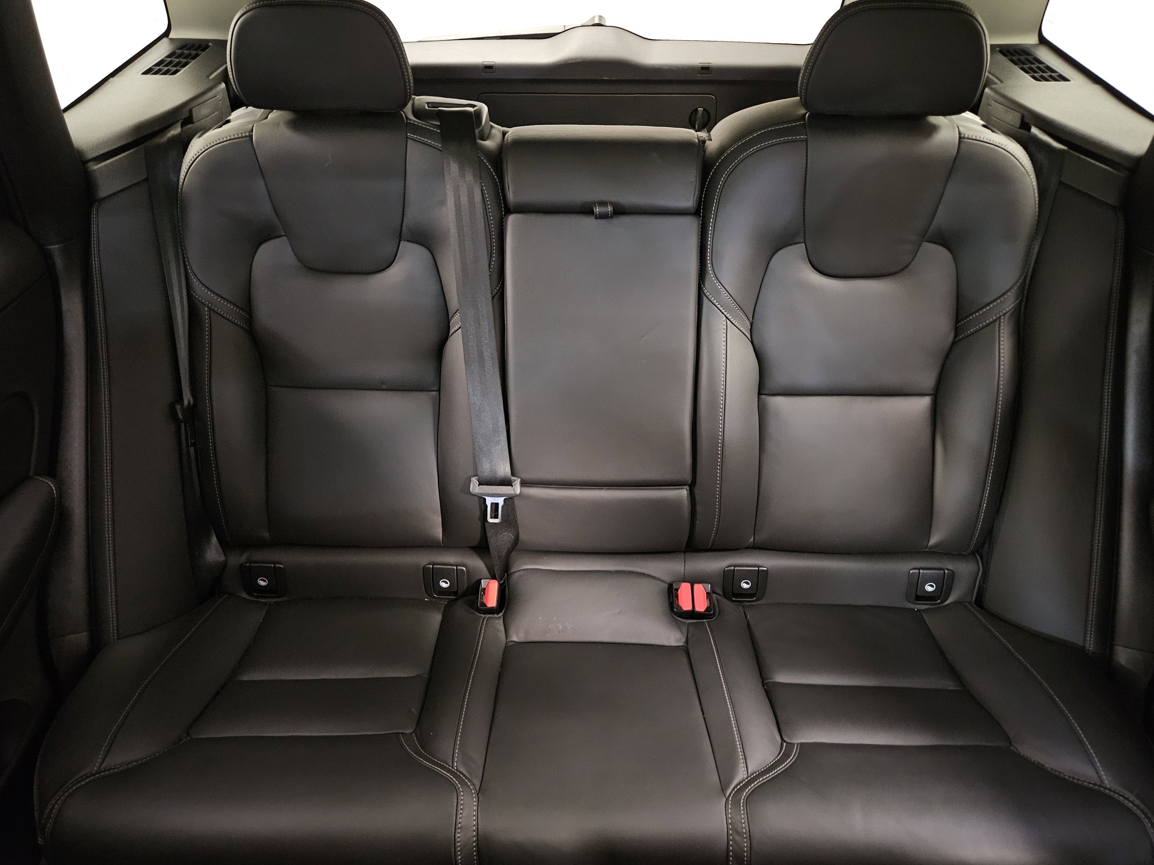 2025 Volvo XC60 Plug-In Hybrid Ultra