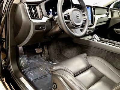 2025 Volvo XC60 Plug-In Hybrid Ultra