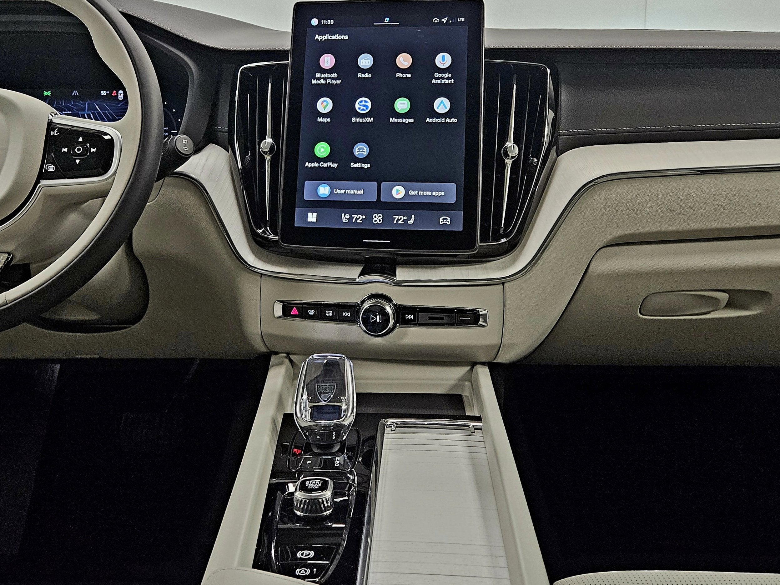 2026 Volvo XC60 Plug-In Hybrid Ultra