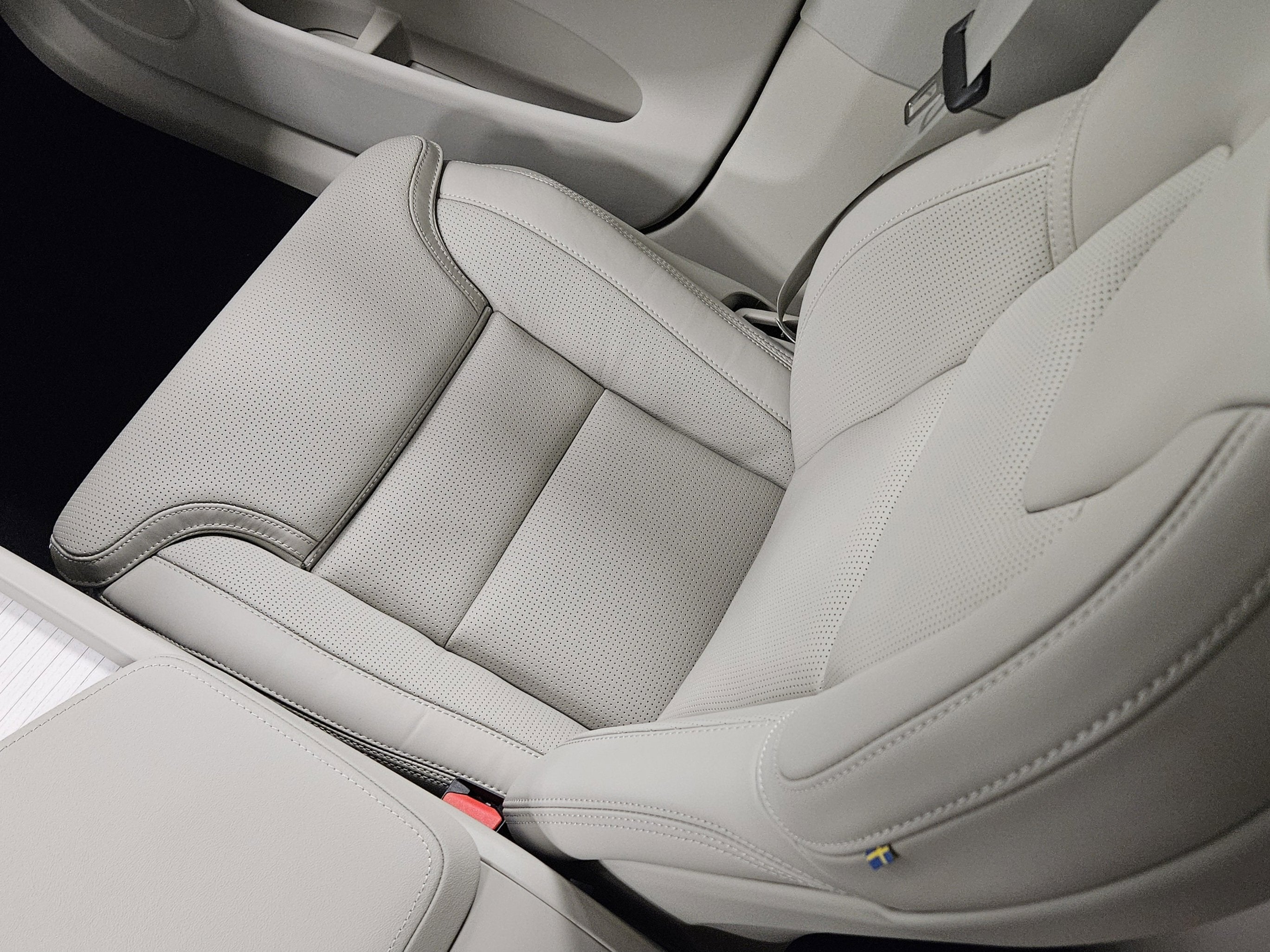 2026 Volvo XC60 Plug-In Hybrid Ultra