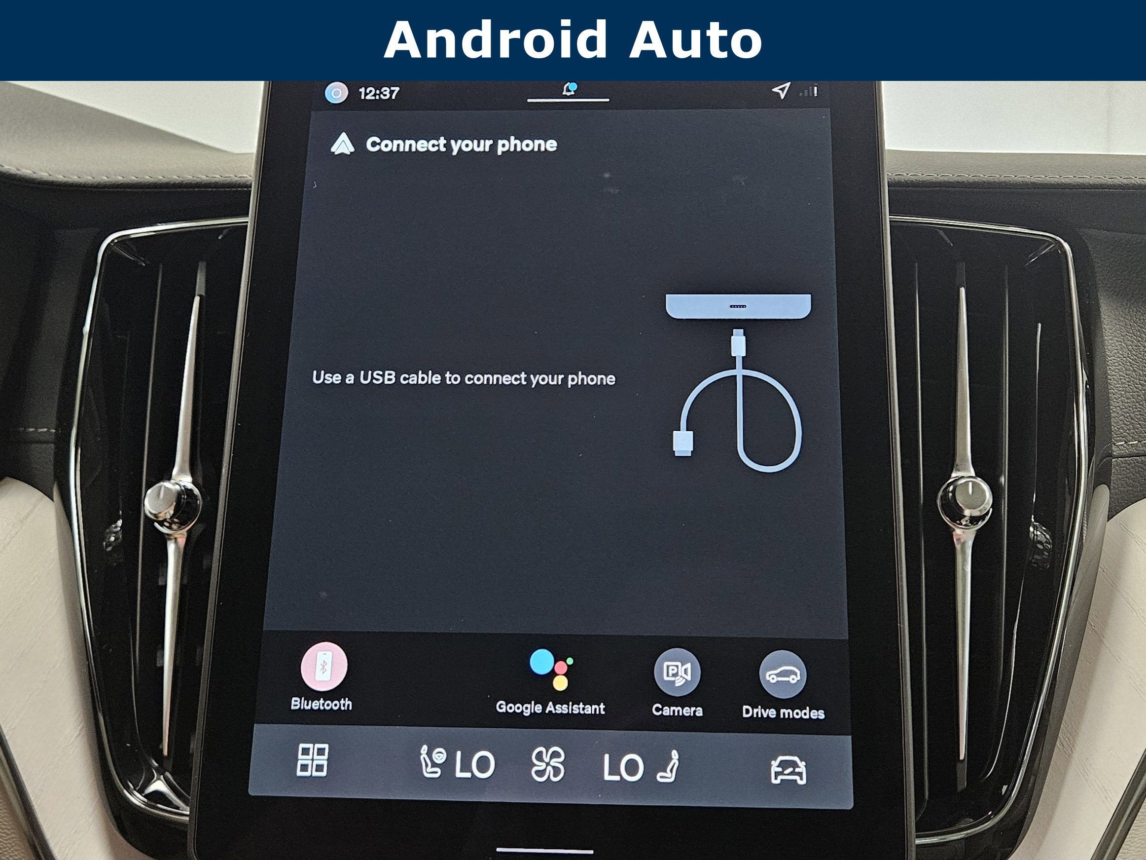 2026 Volvo XC60 Plug-In Hybrid Ultra