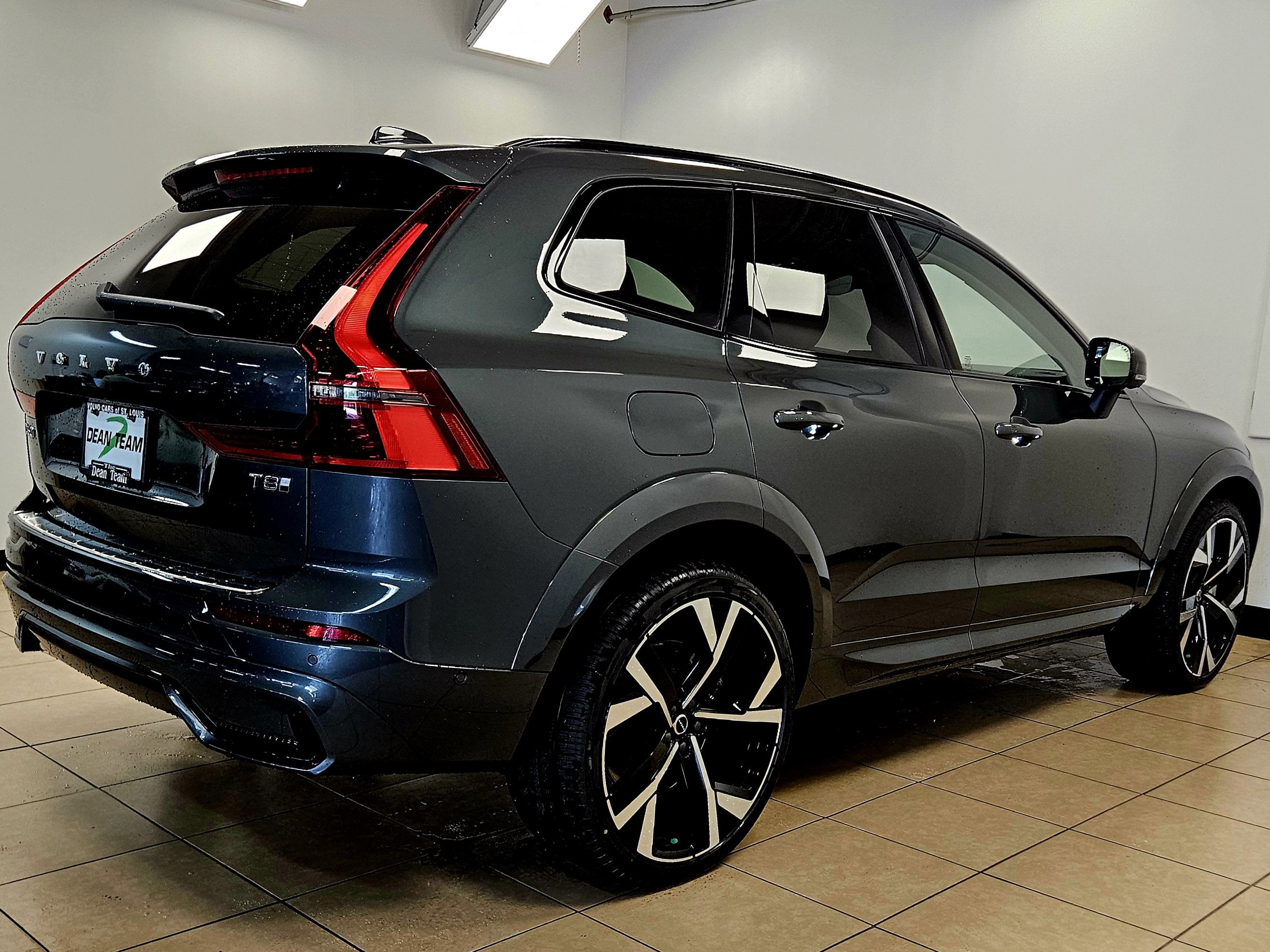 2026 Volvo XC60 Plug-In Hybrid Ultra