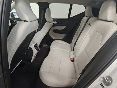 2026 Volvo XC40 Plus