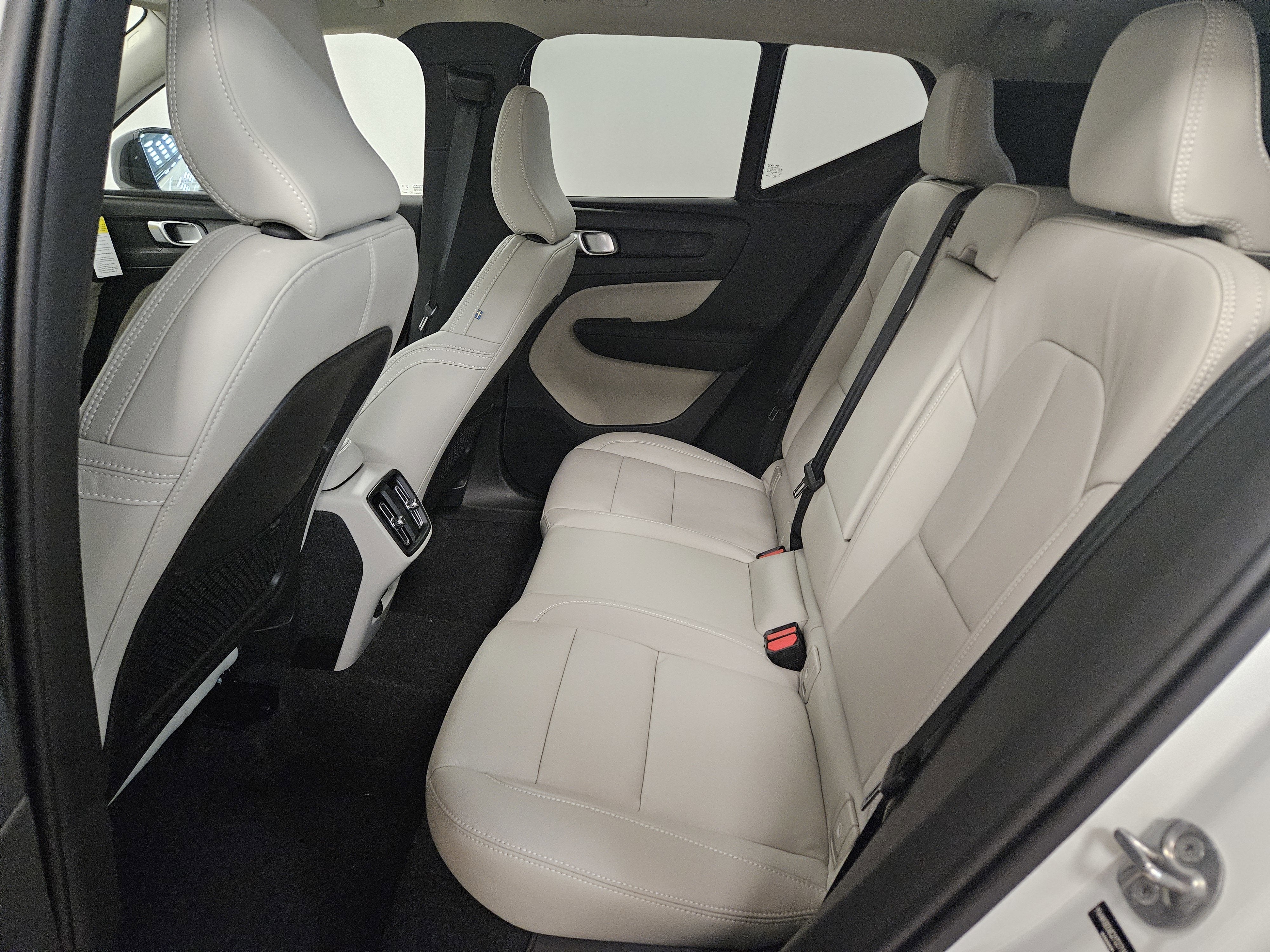 2026 Volvo XC40 Plus