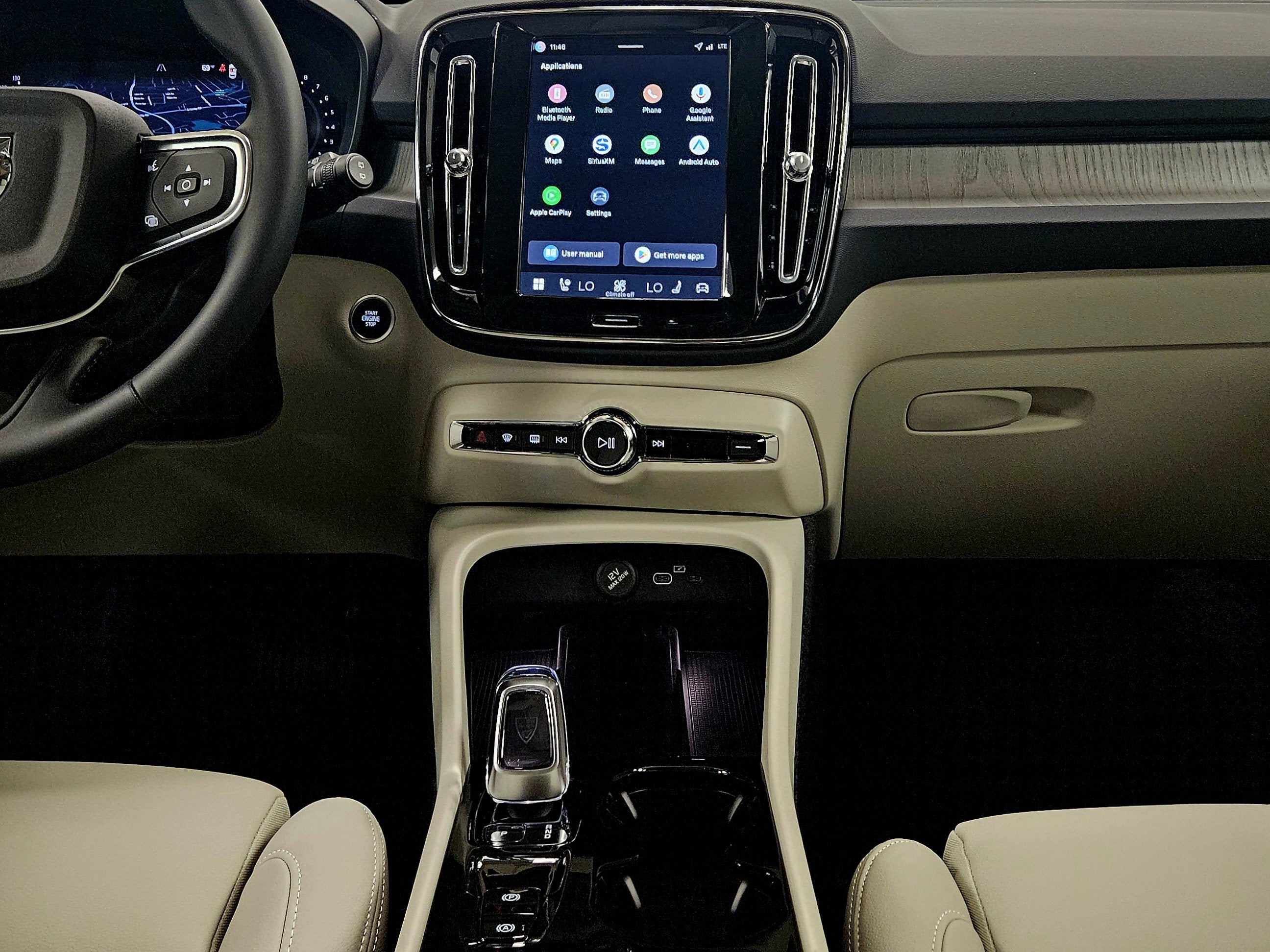 2026 Volvo XC40 Plus