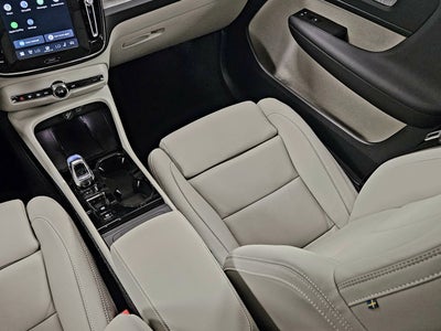 2026 Volvo XC40 Plus