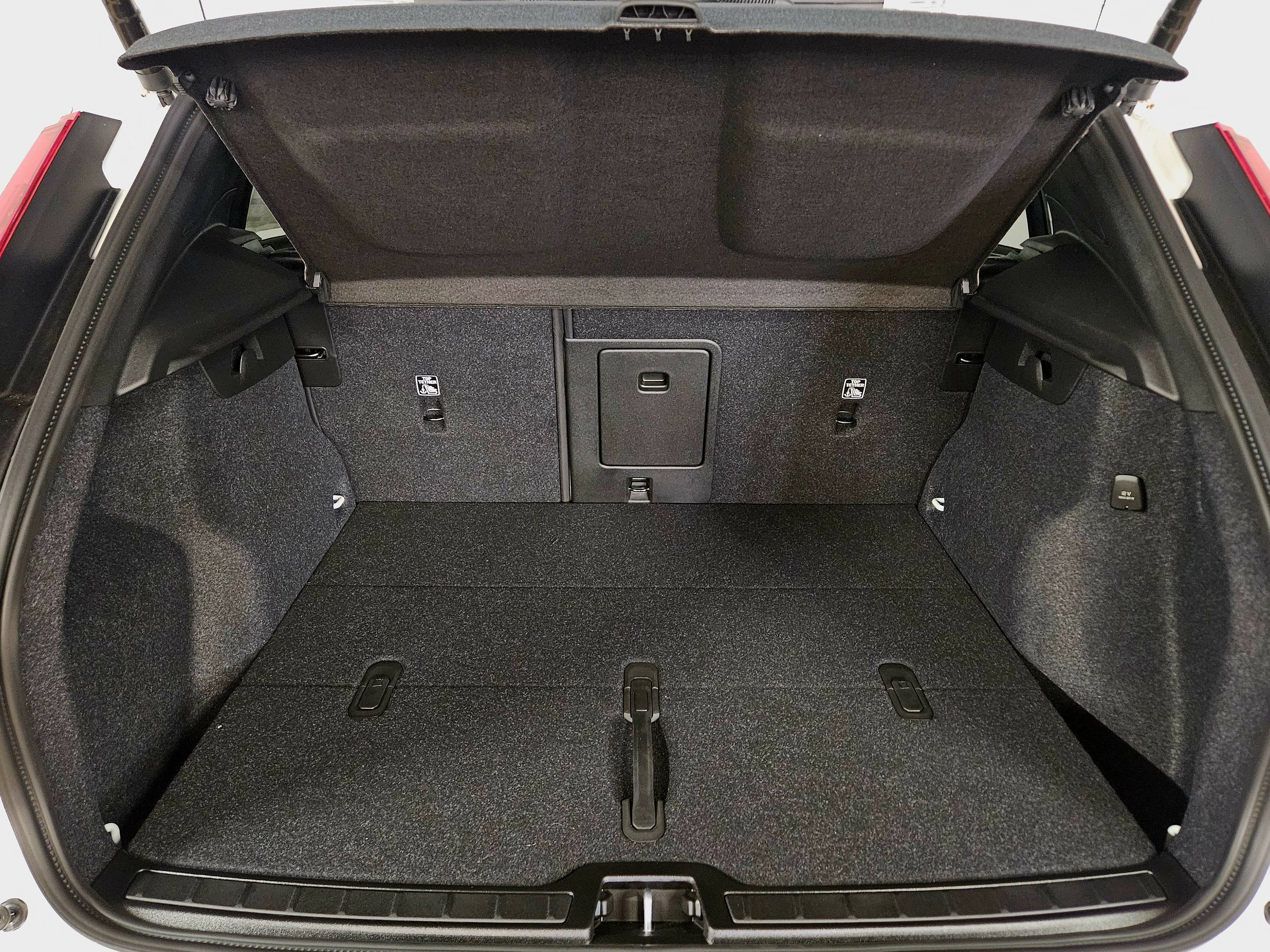 2026 Volvo XC40 Plus