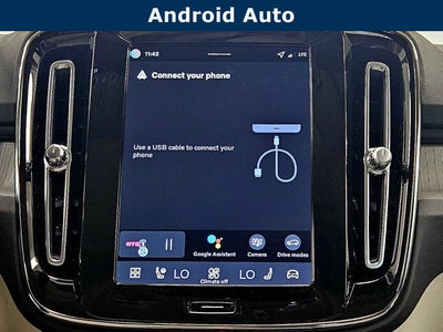 2026 Volvo XC40 Plus