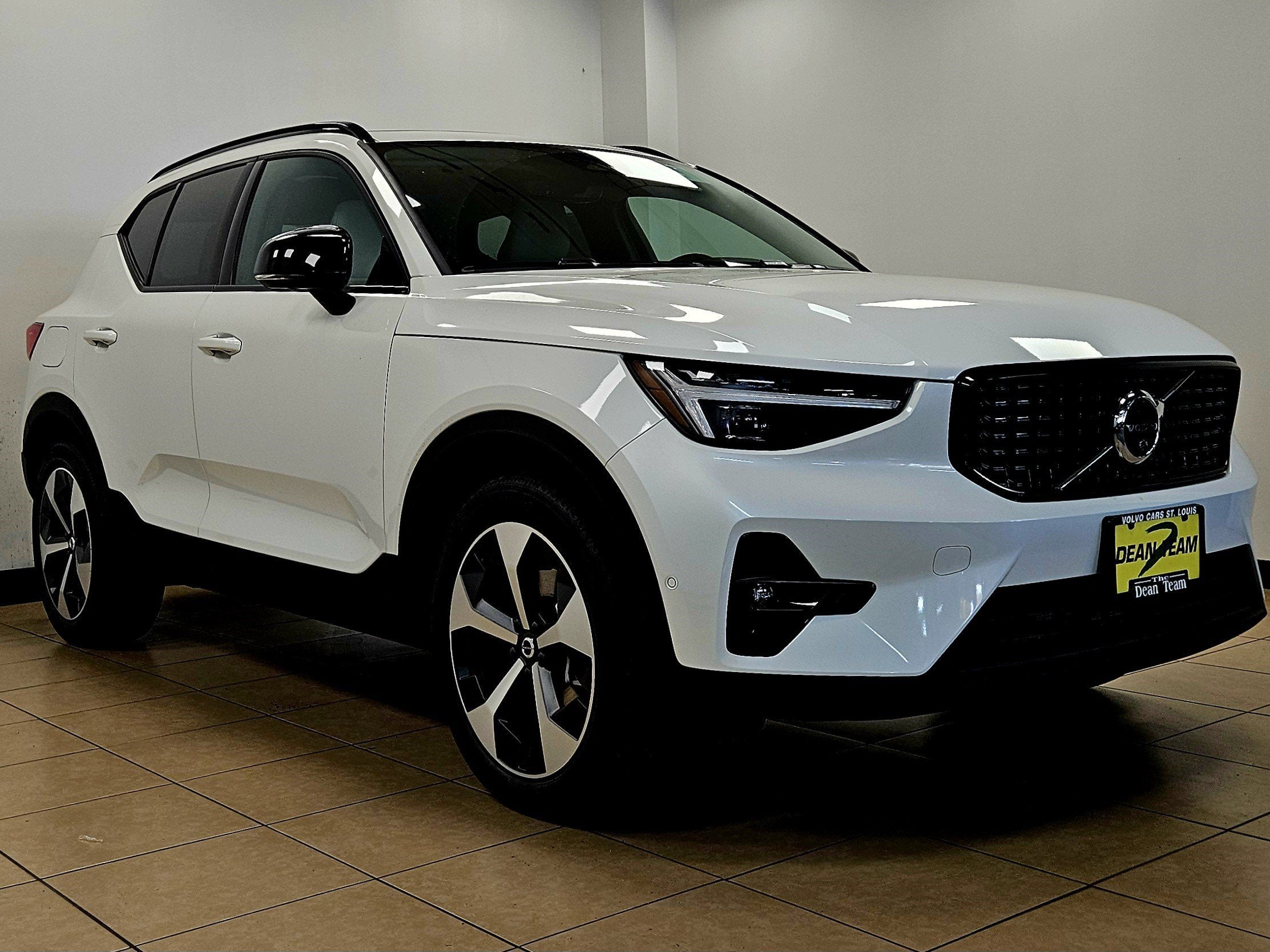 2026 Volvo XC40 Plus