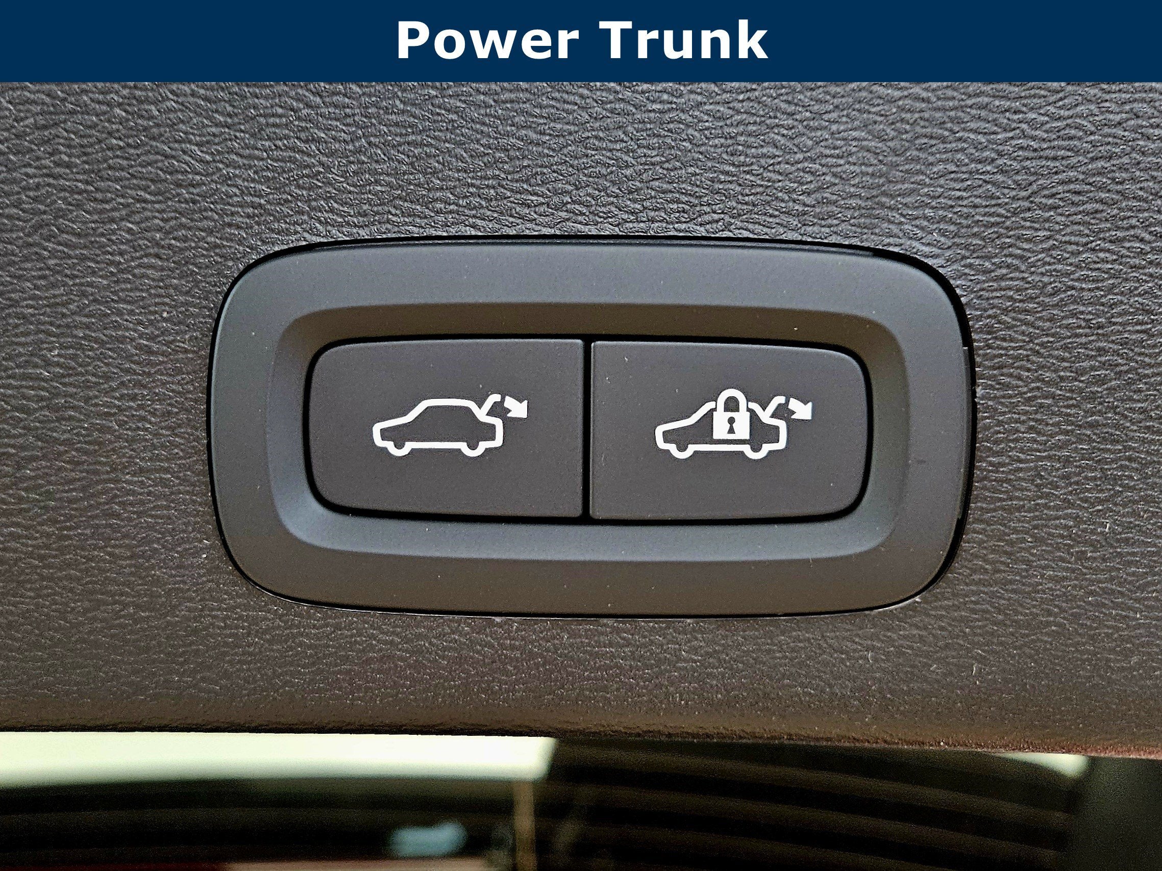 2026 Volvo XC40 Plus