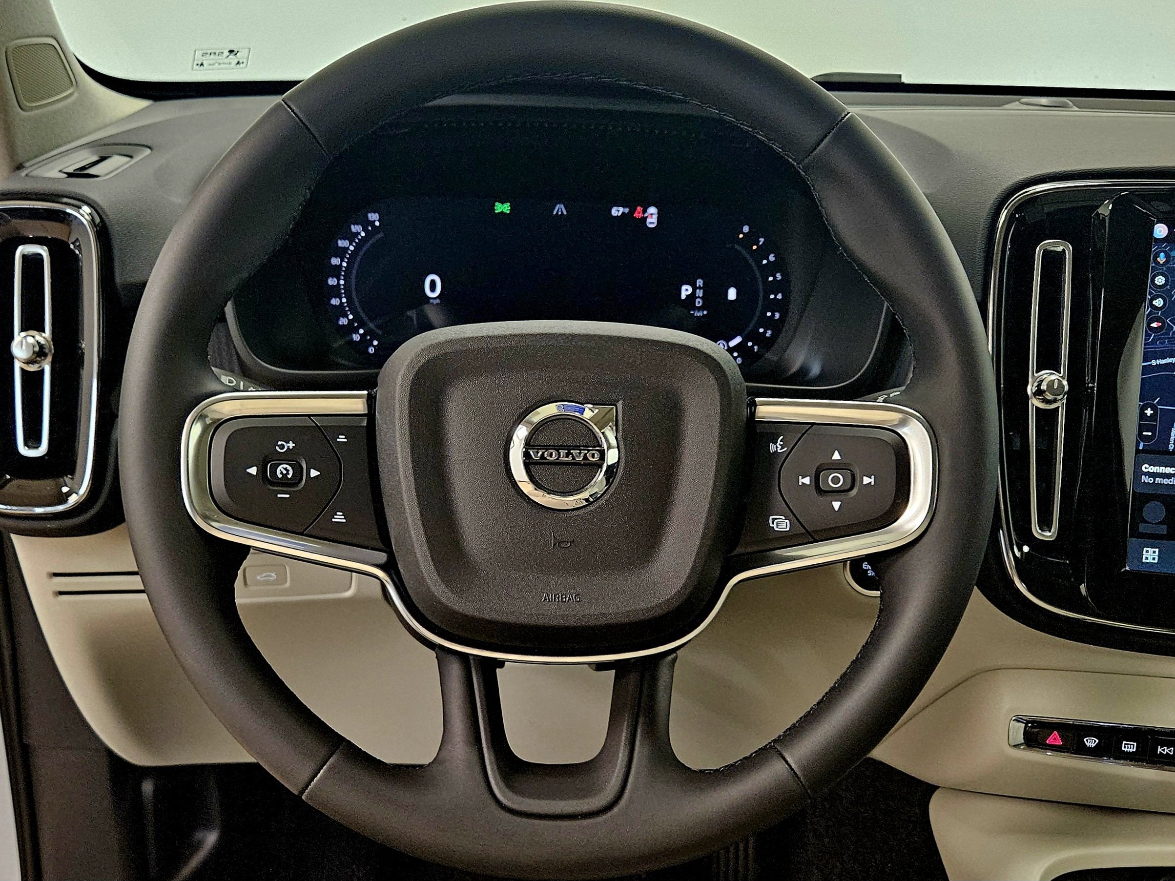 2026 Volvo XC40 Plus