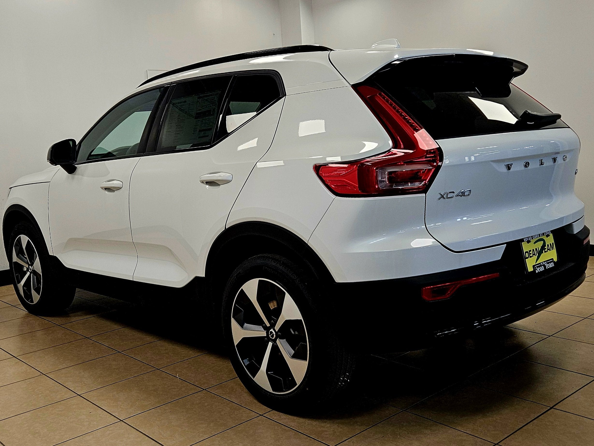 2026 Volvo XC40 Plus