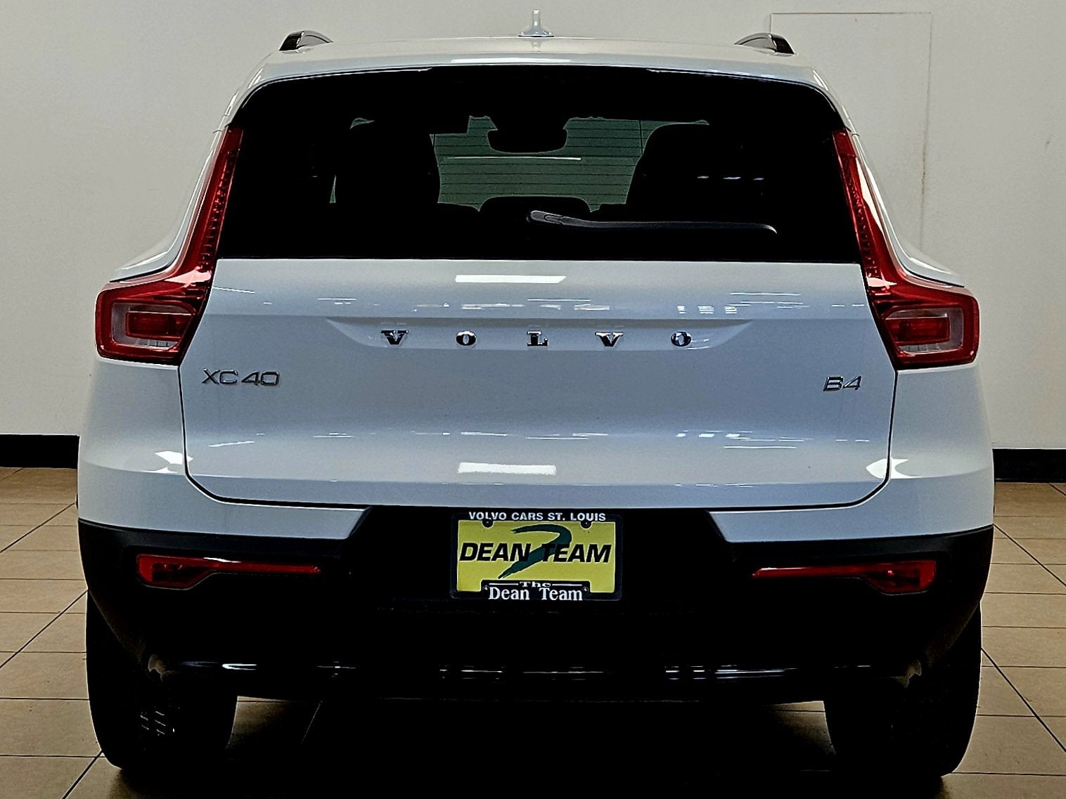 2026 Volvo XC40 Plus