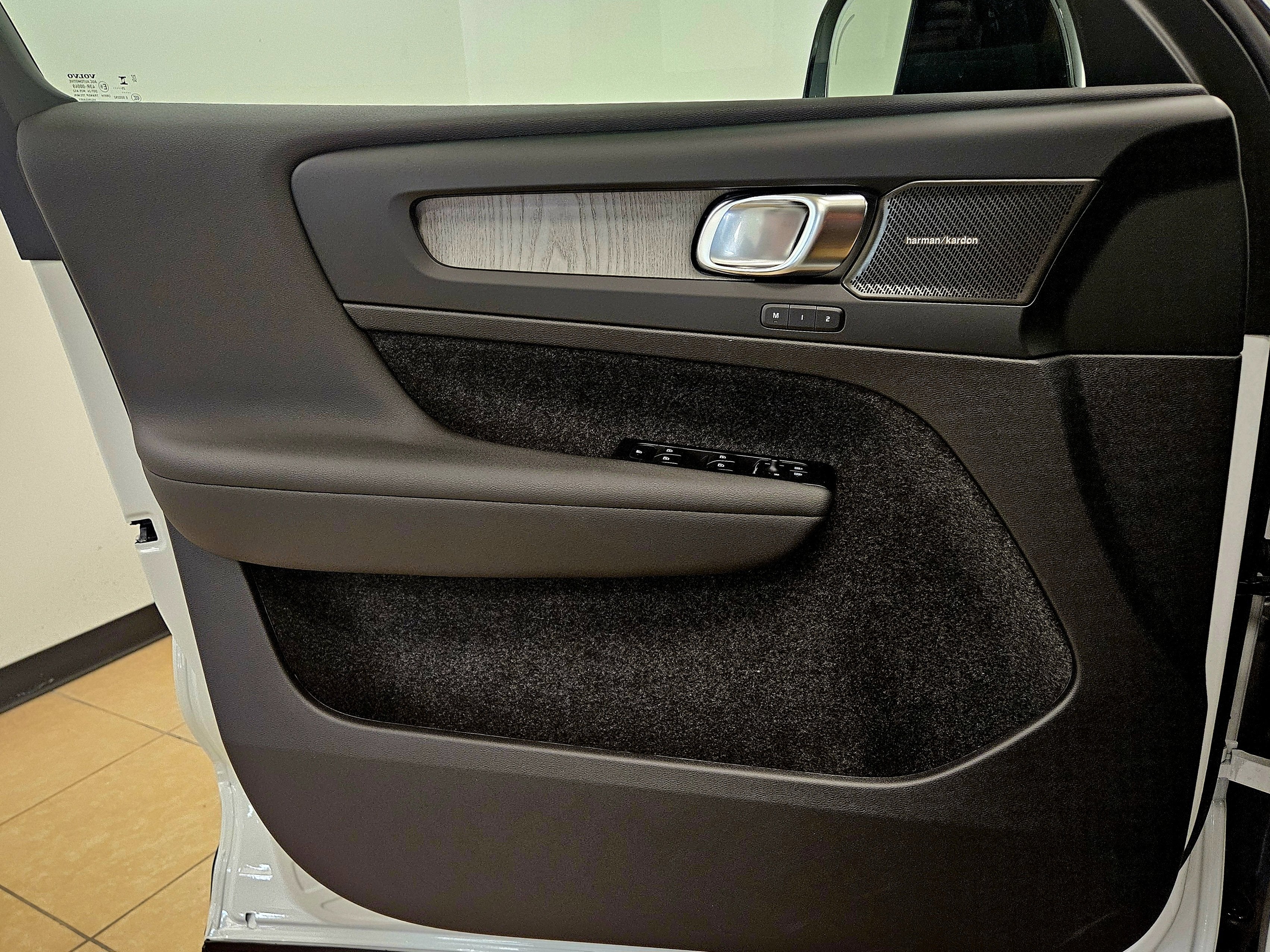 2026 Volvo XC40 Plus