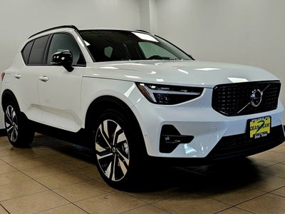 2026 Volvo XC40 Plus
