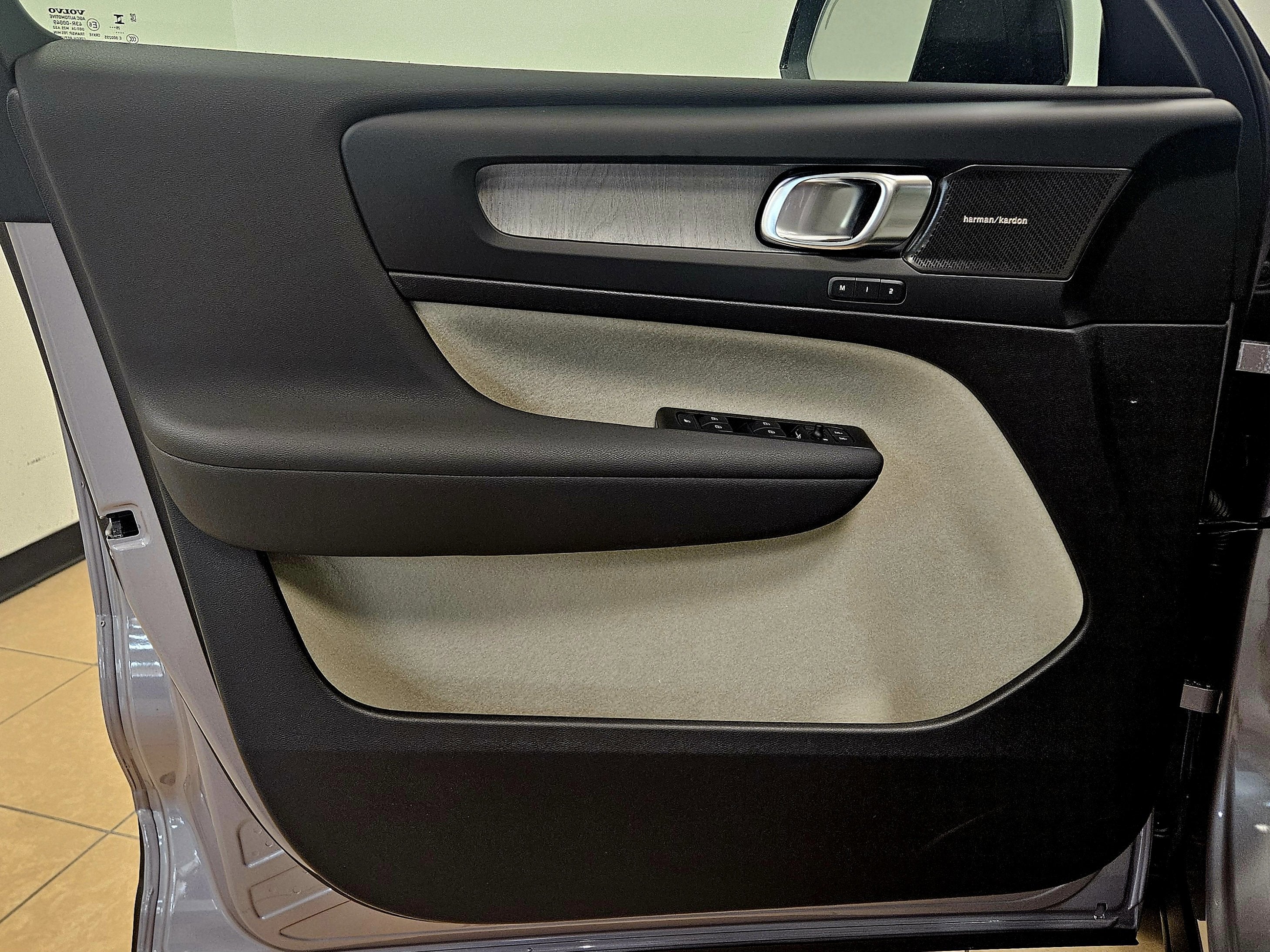 2026 Volvo XC40 Plus