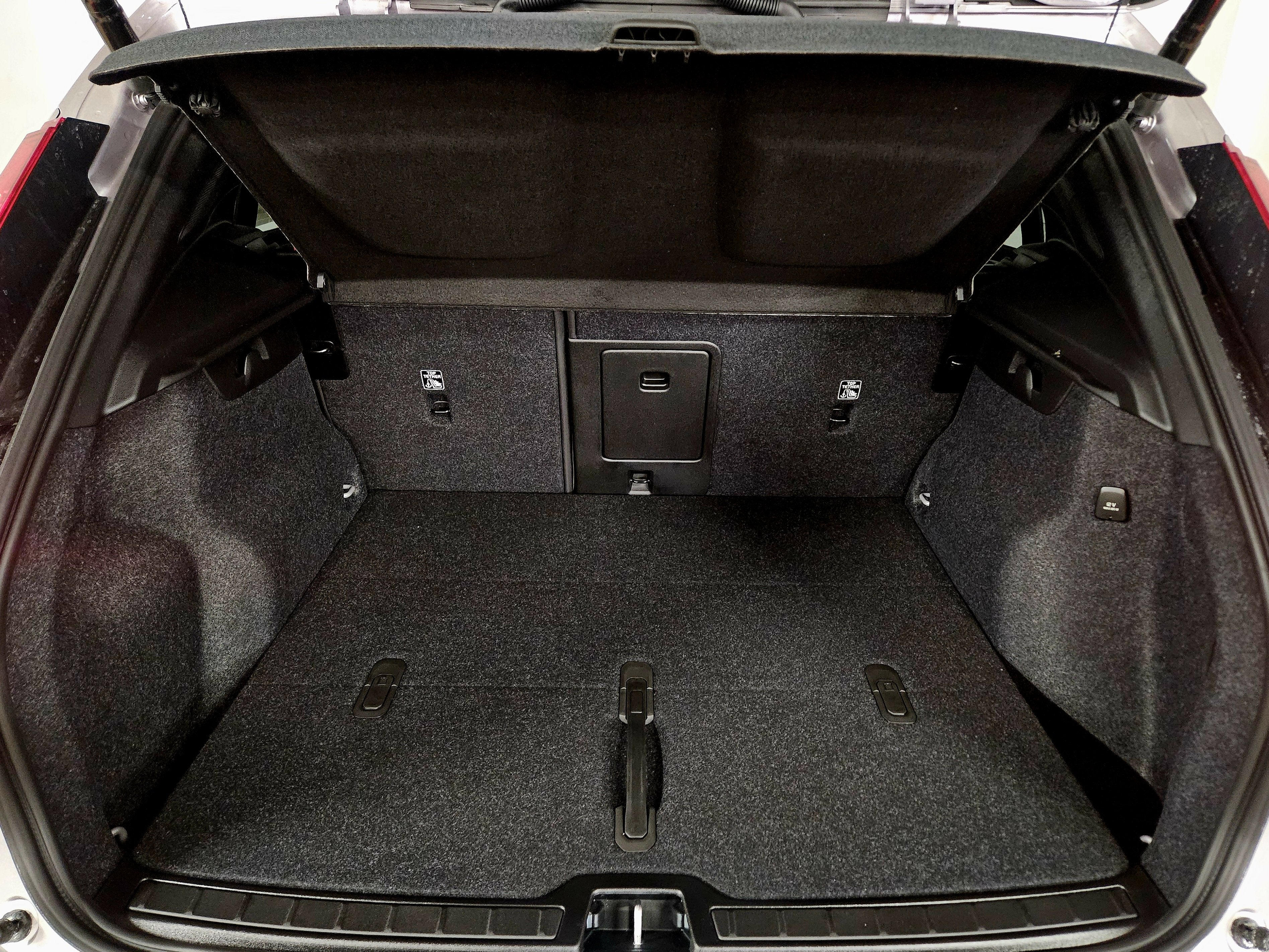 2026 Volvo XC40 Plus