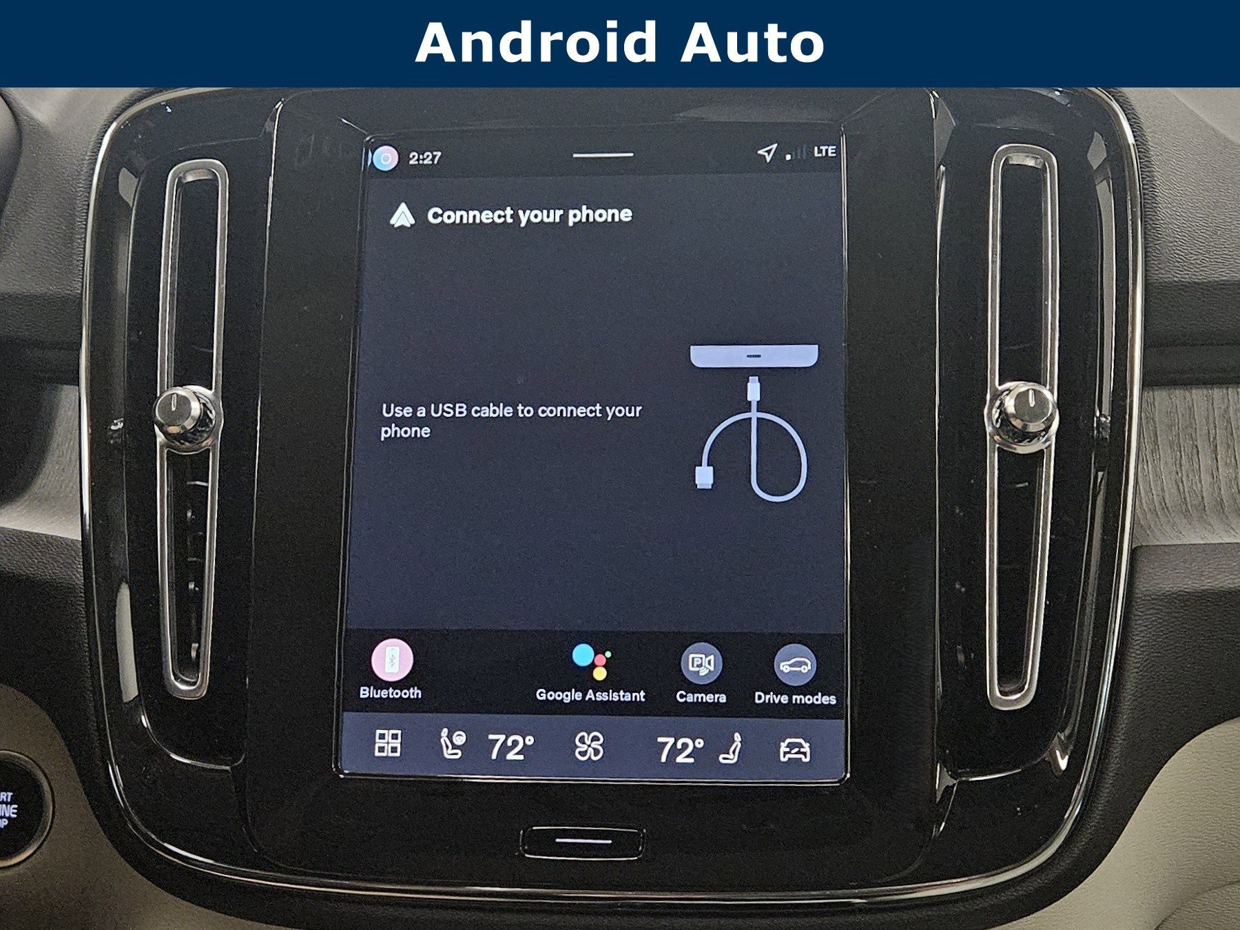 2026 Volvo XC40 Plus