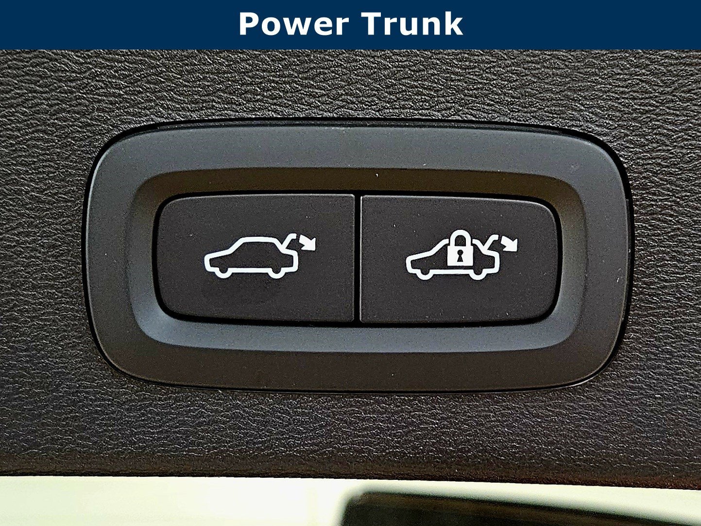 2026 Volvo XC40 Plus