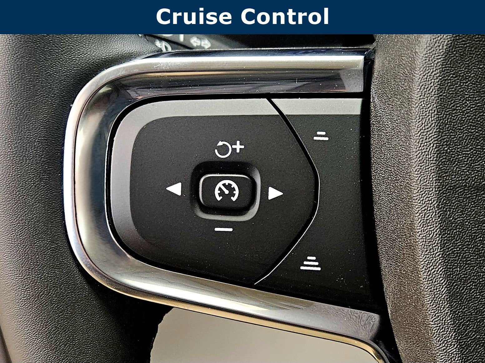 2026 Volvo XC40 Plus