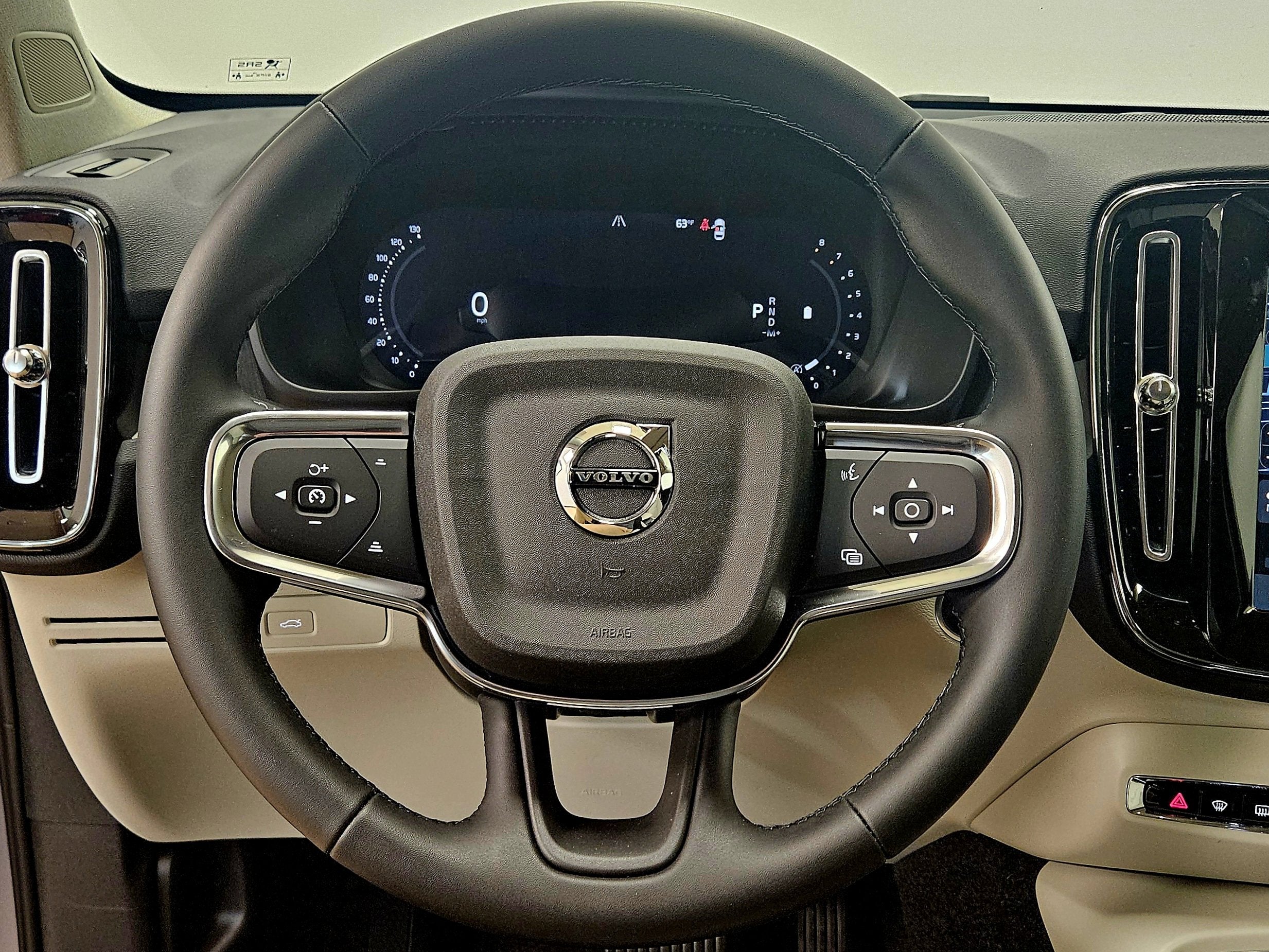 2026 Volvo XC40 Plus